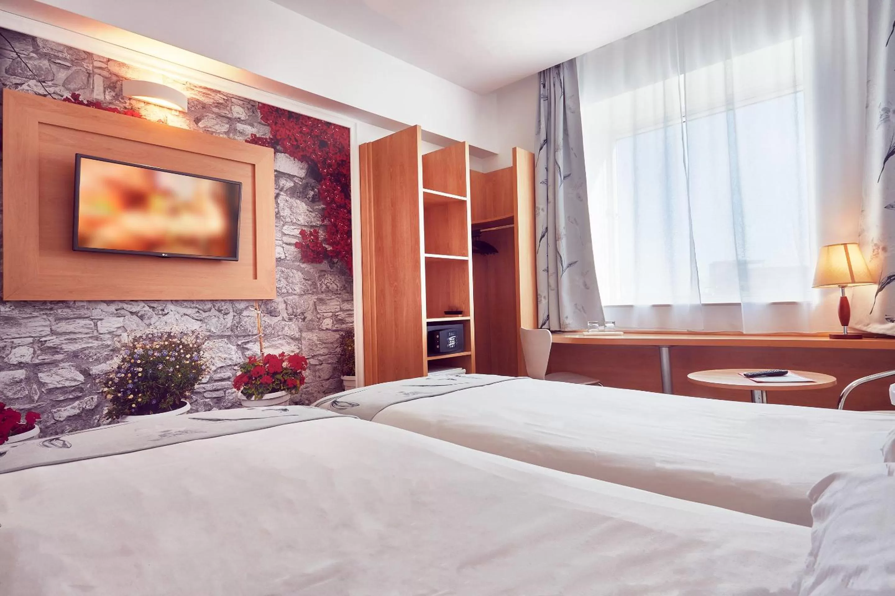 Decorative detail, Bed in MyContinental Sibiu