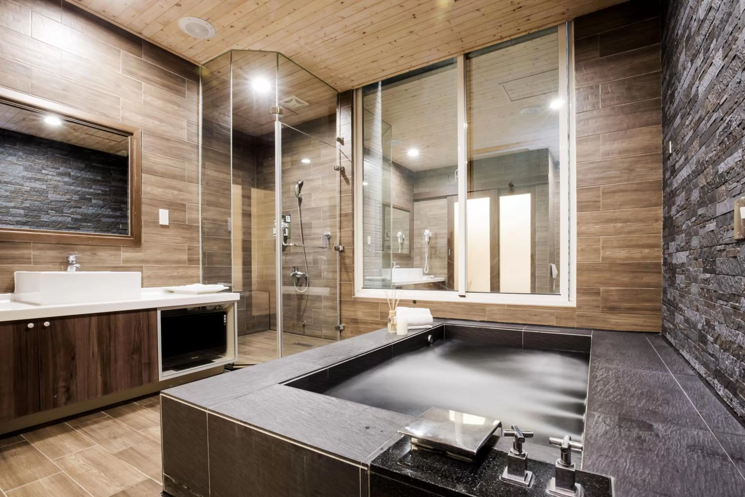 Bathroom in Duo Romance Hotel