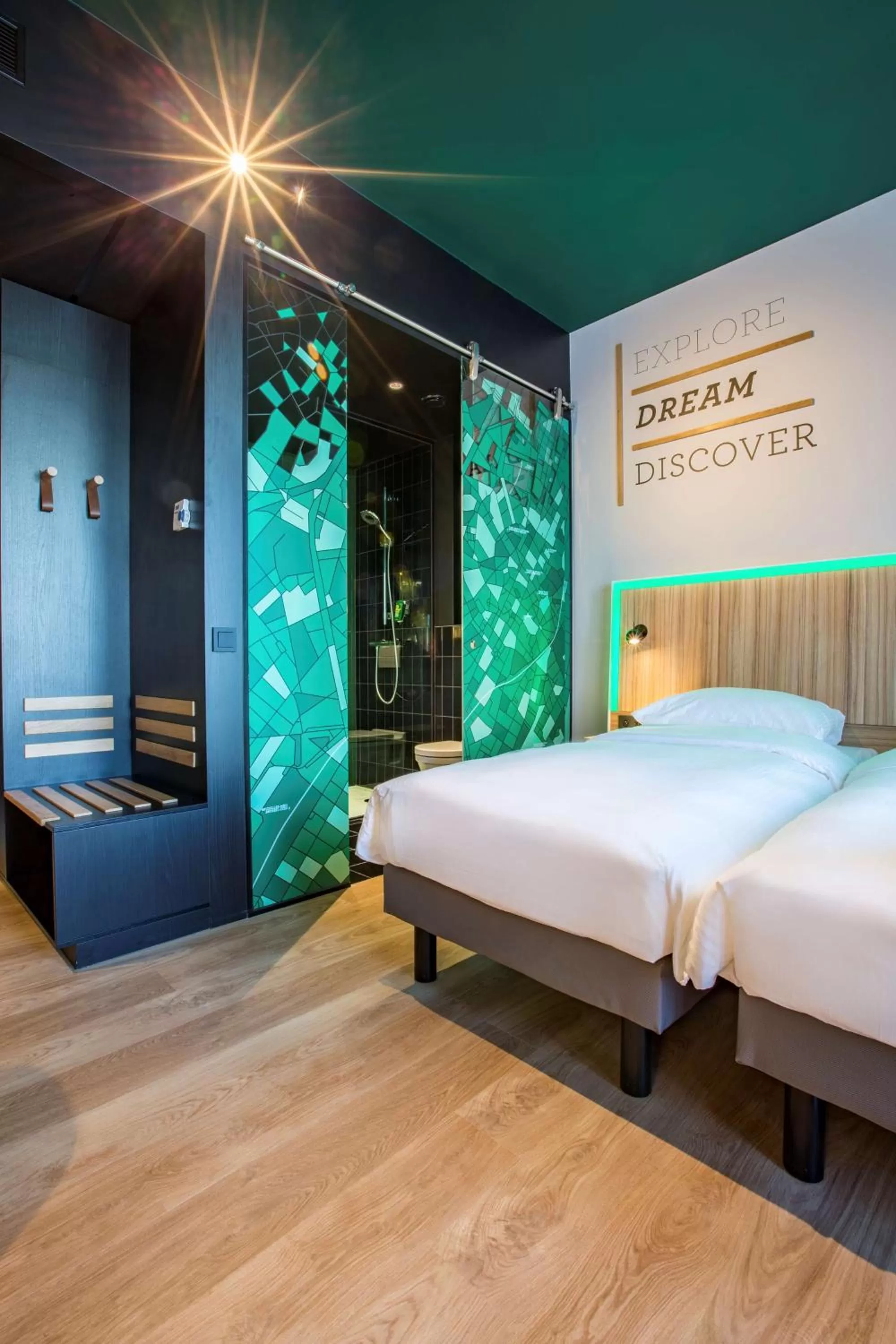 Photo of the whole room, Bed in Park Inn By Radisson Brussels Airport