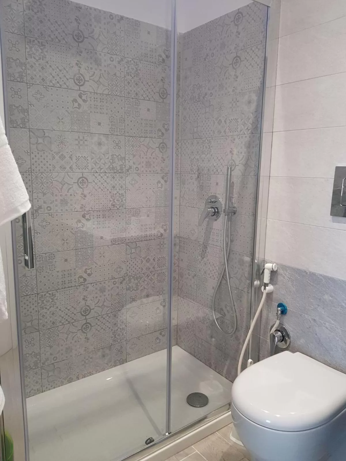 Bathroom in 2B Fifteen Floor Suite Napoli