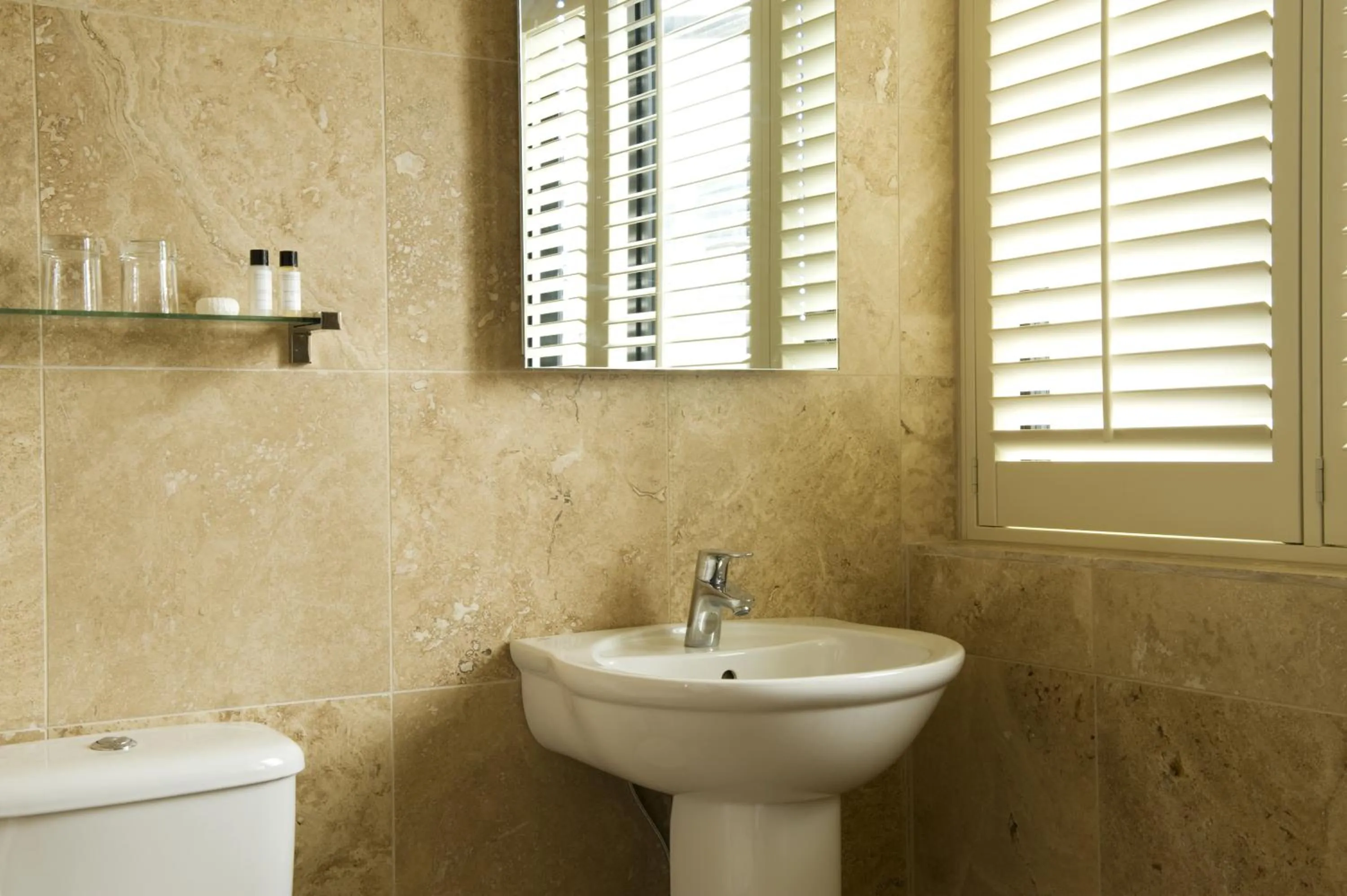 Bathroom in Brooks Guesthouse Bristol