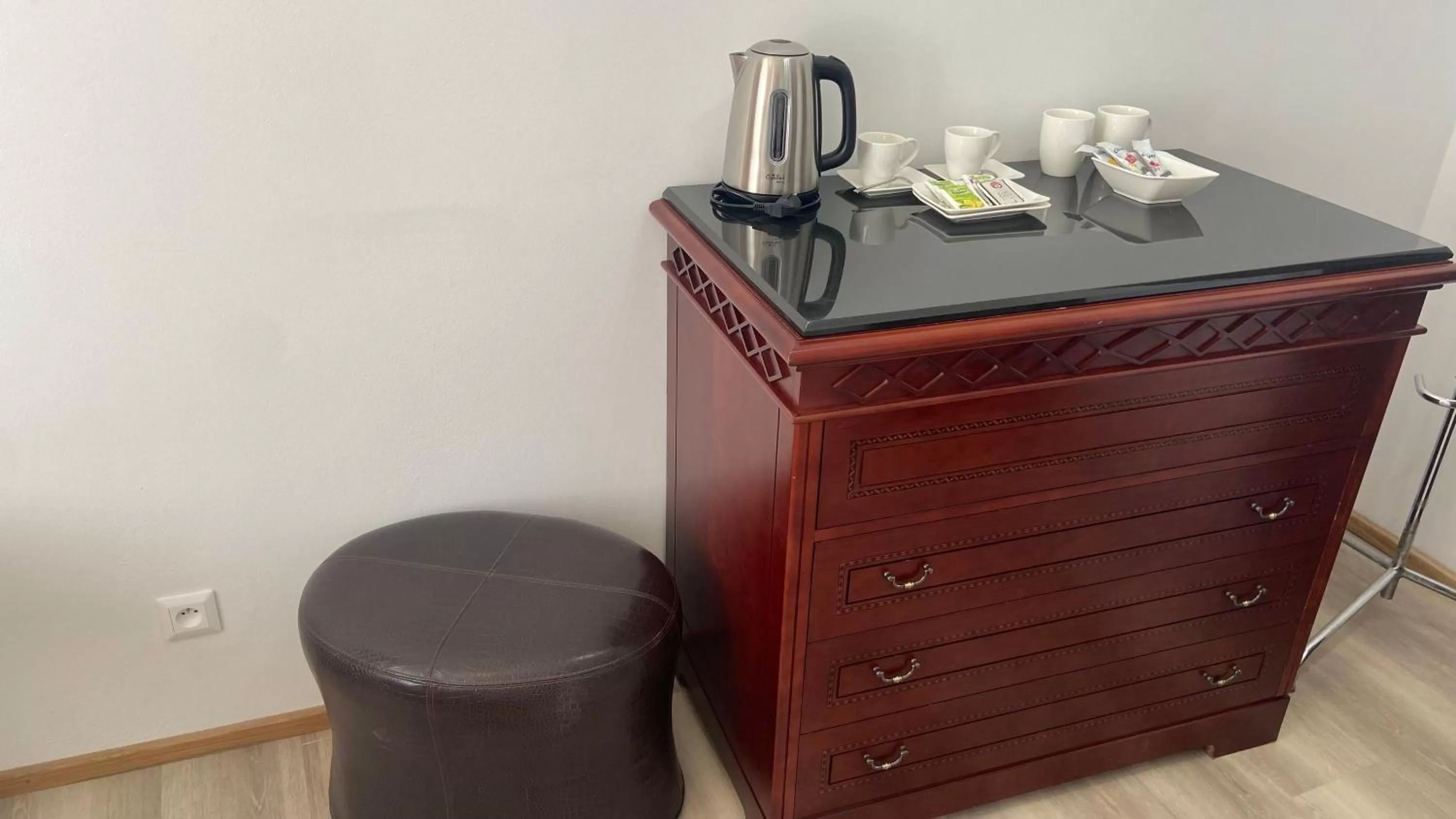 Coffee/tea facilities in Aparthotel Slezák