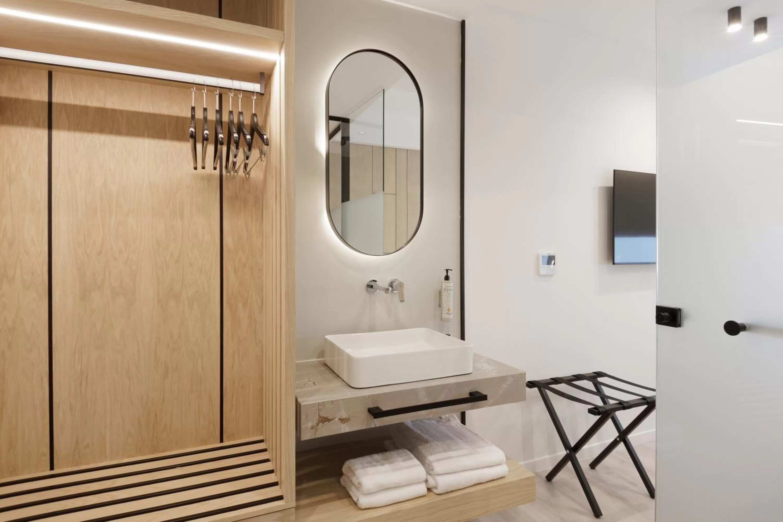 Bathroom in Hilton Garden Inn Athens Syggrou Avenue