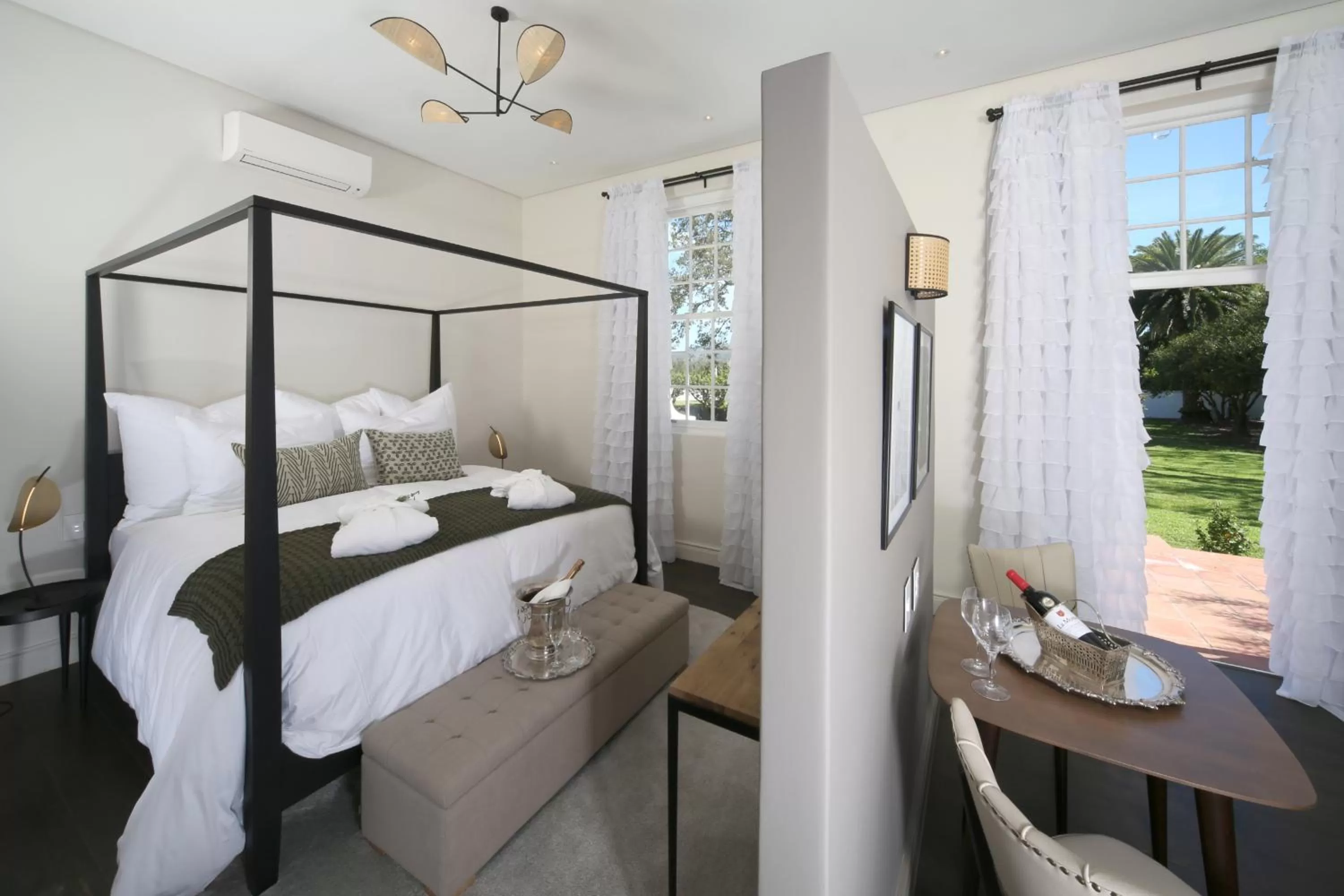 Bed in Adara Palmiet Valley Luxurious Boutique Farm Hotel