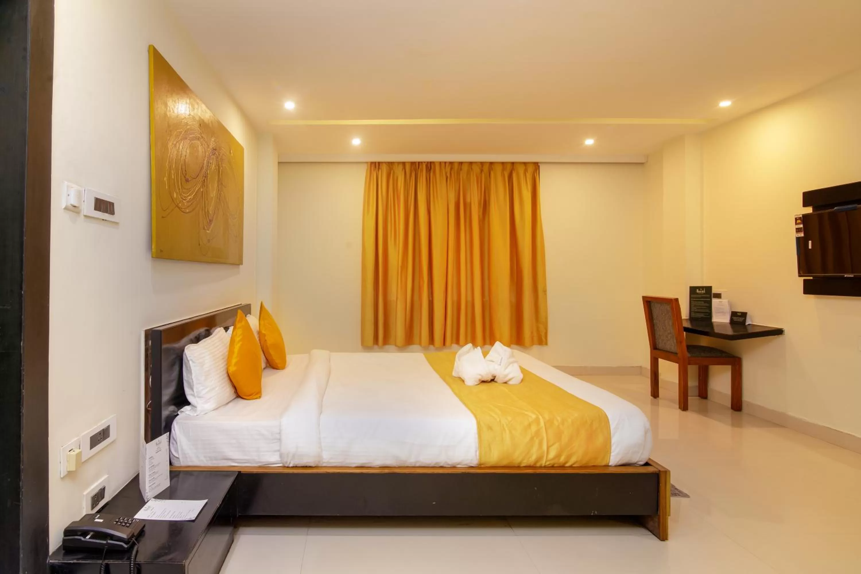 Bed in Muscatel Yavachi - 400 Mts from MG Marg