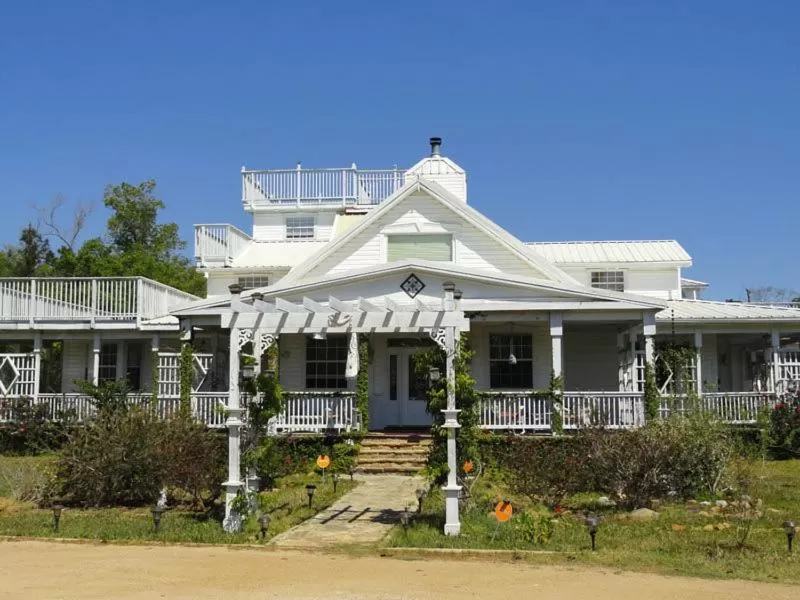 Property Building in Book Nook Inn