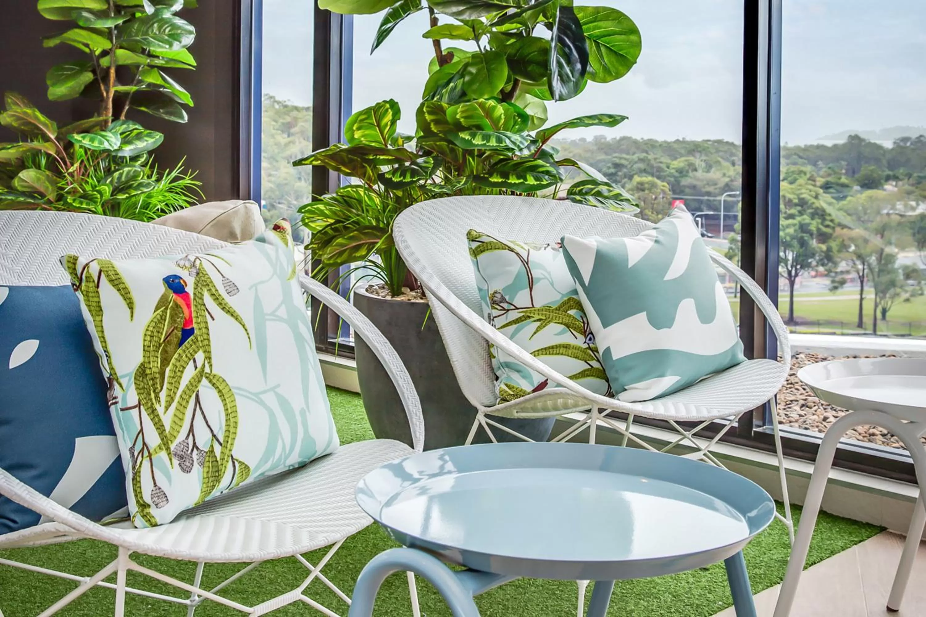 Lounge or bar in Mantra at Sharks