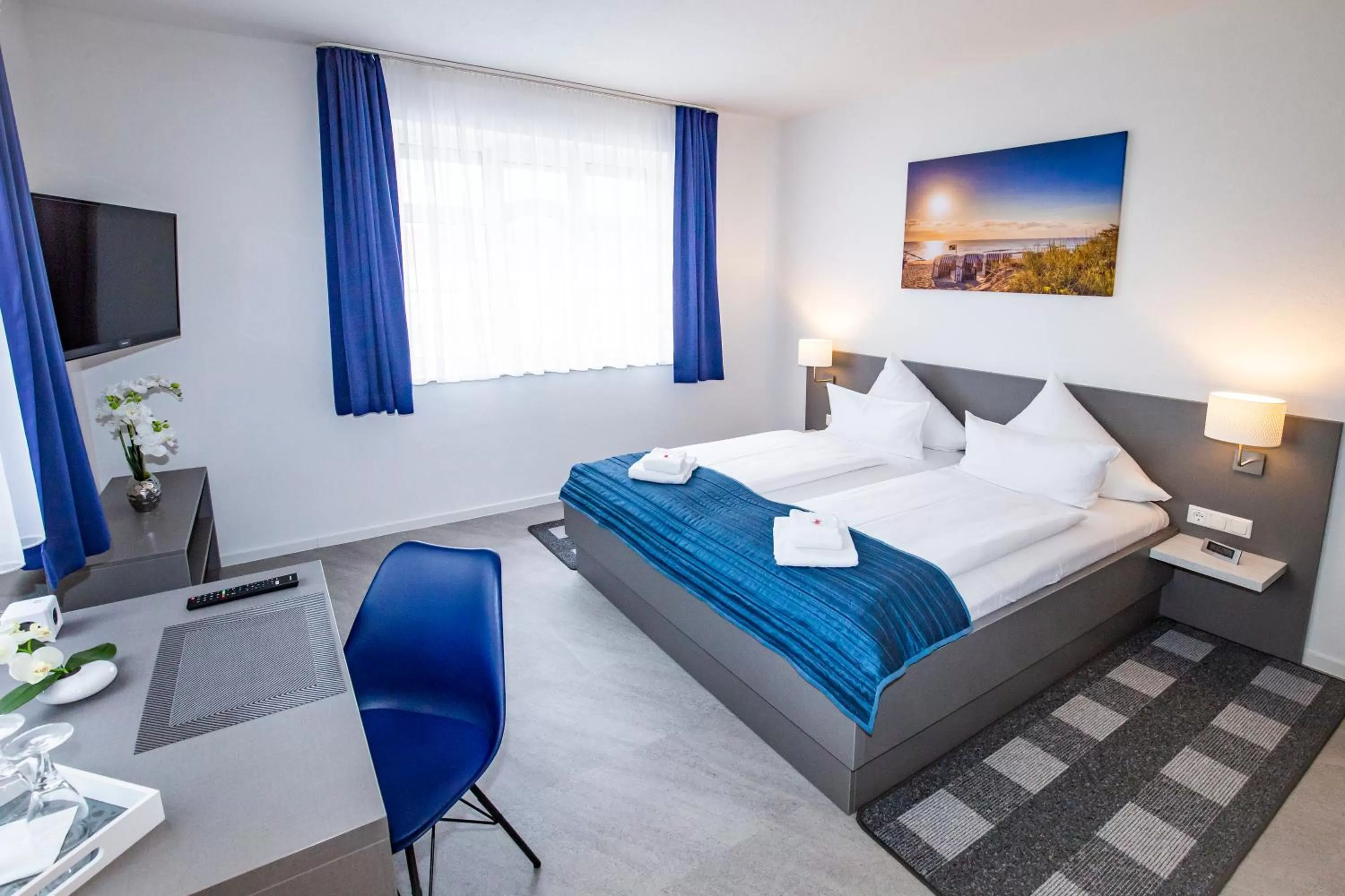 Staff, Bed in Hotel "Zur Mühle"