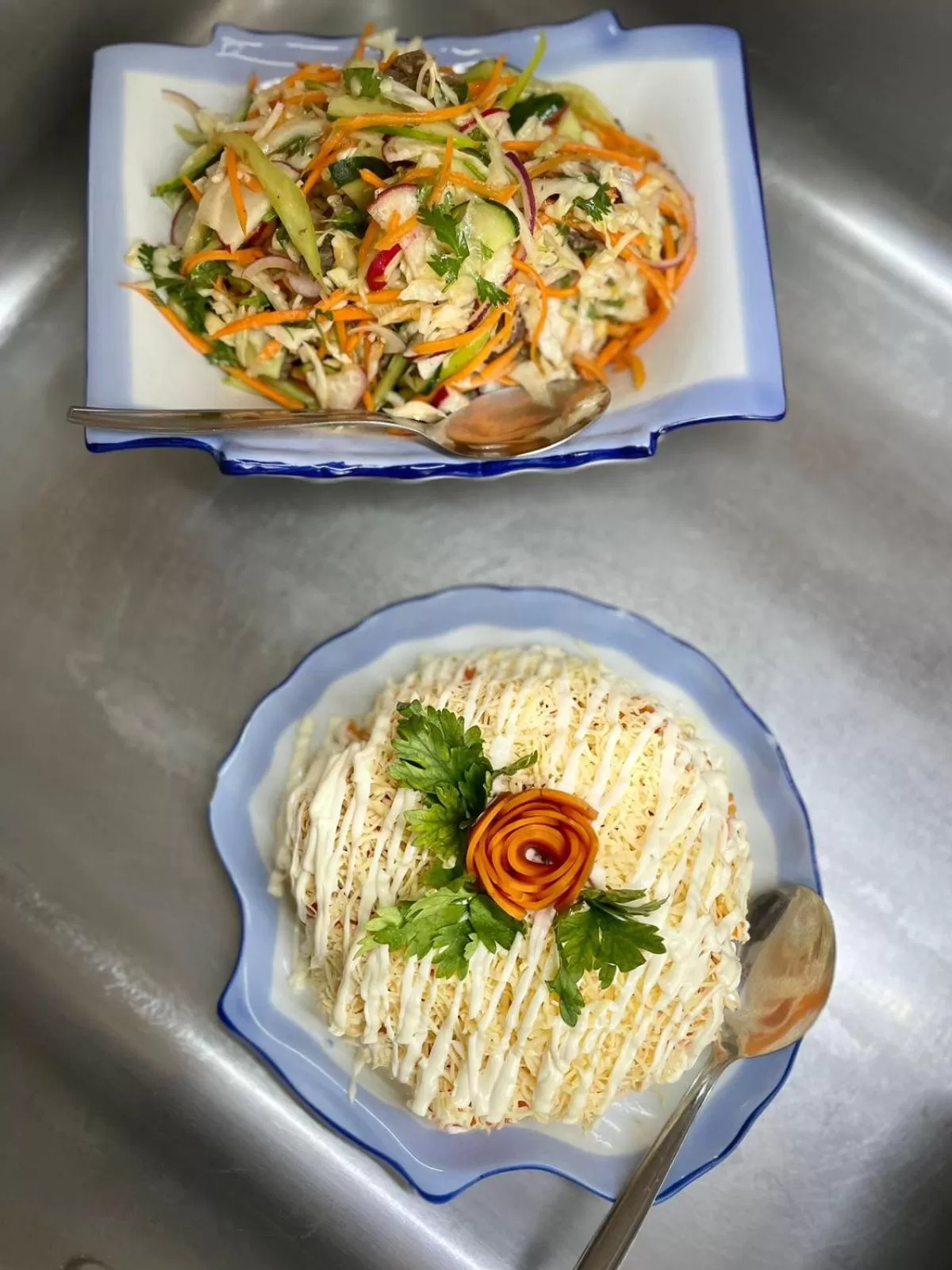 Restaurant/places to eat in Tengri Hotel