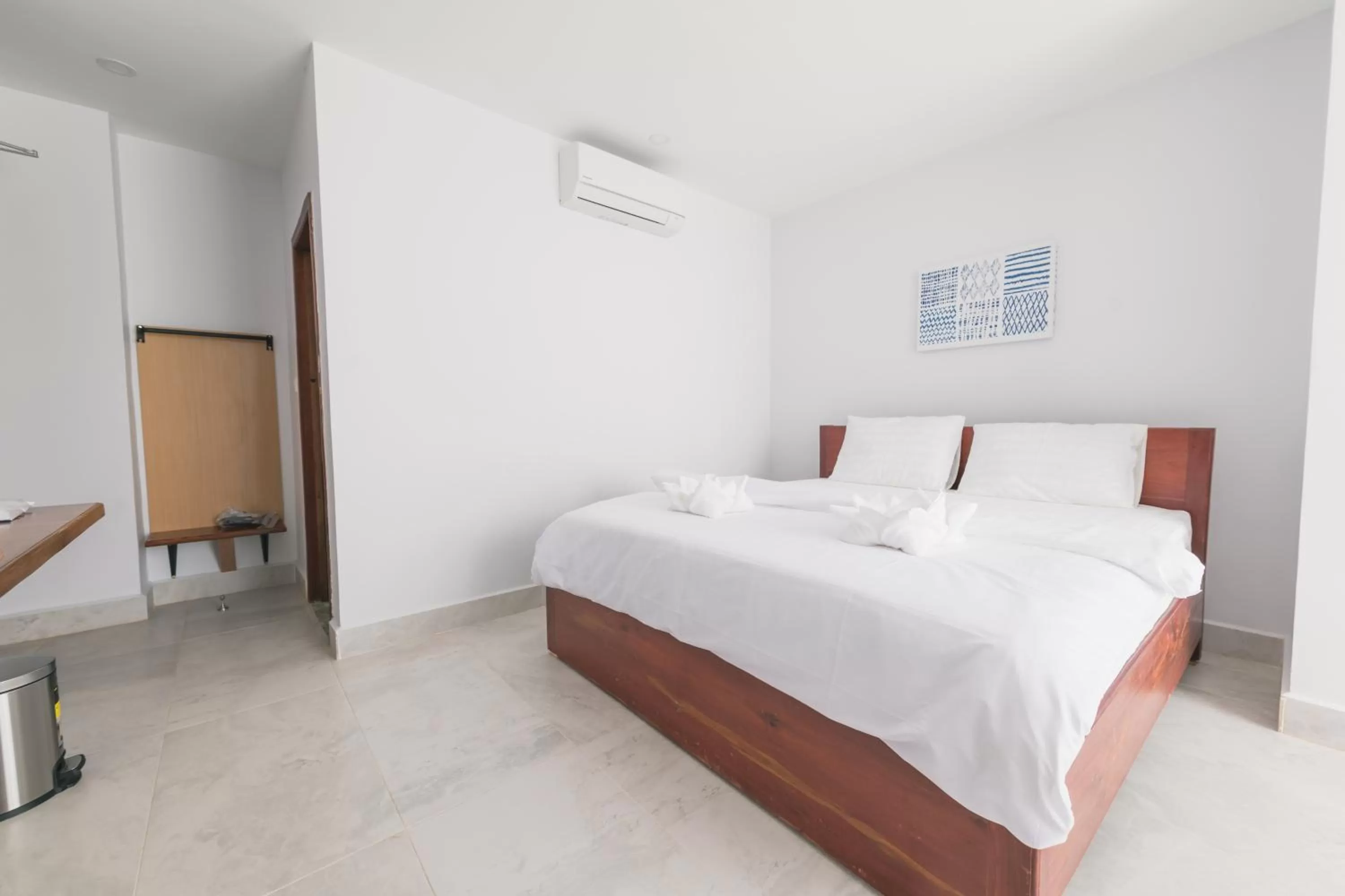 Bed in Residence 110 (Hotel and Apartments)