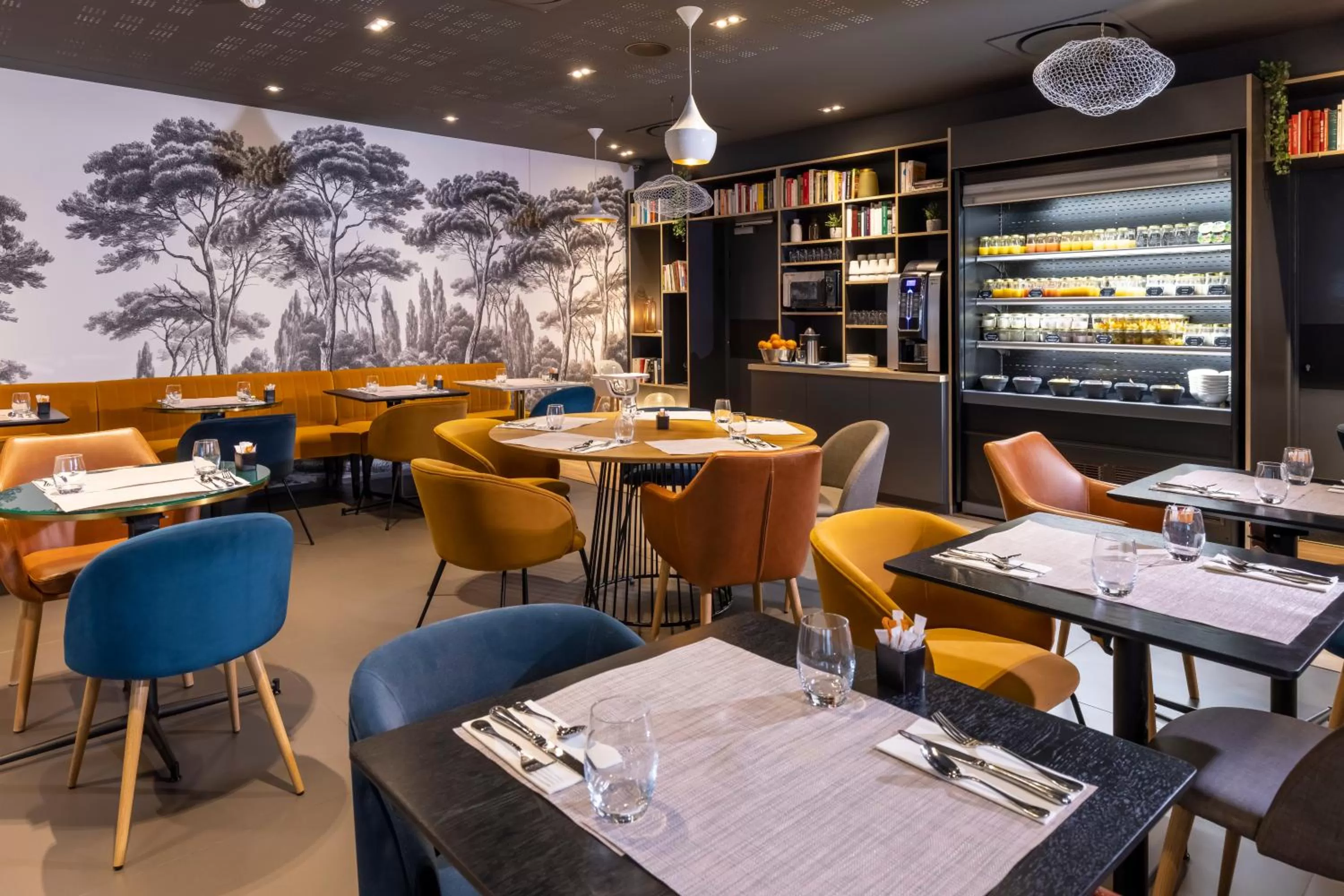 Restaurant/places to eat in PADJA Hôtel & Spa Vannes