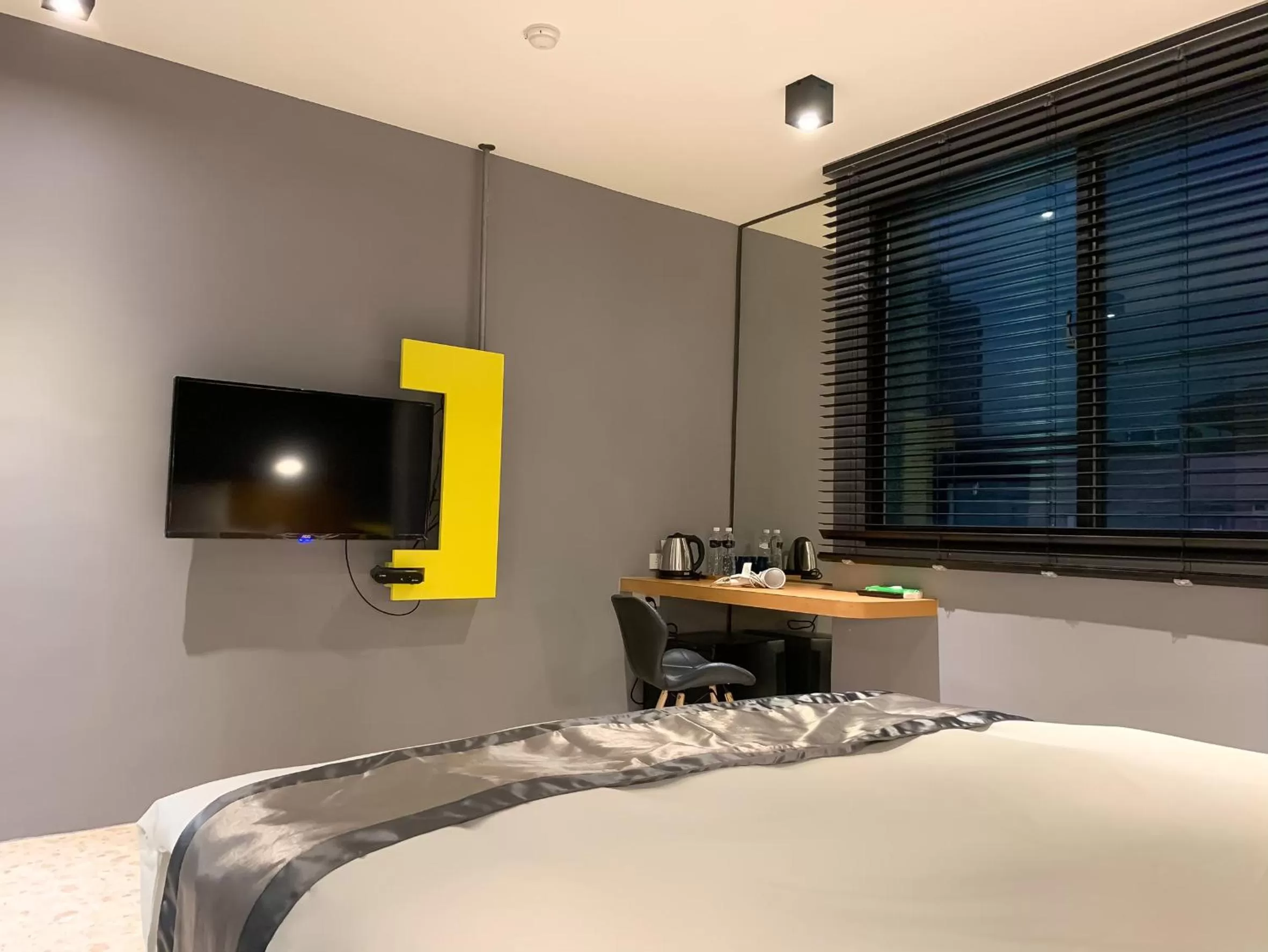 Bed in Raise Hotel Taichung