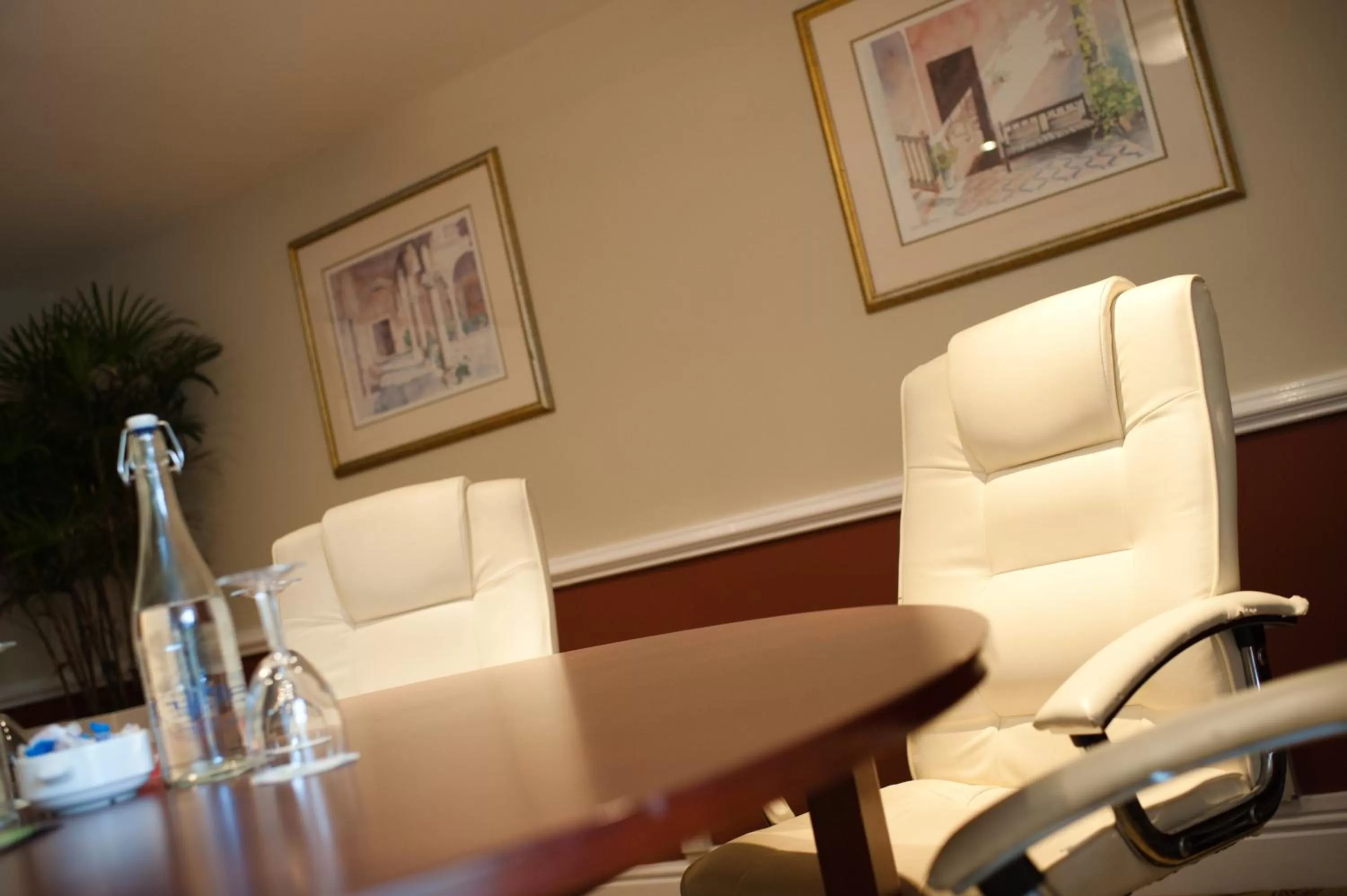 Meeting/conference room in Holiday Inn Milton Keynes East M1 Junc 14 by IHG
