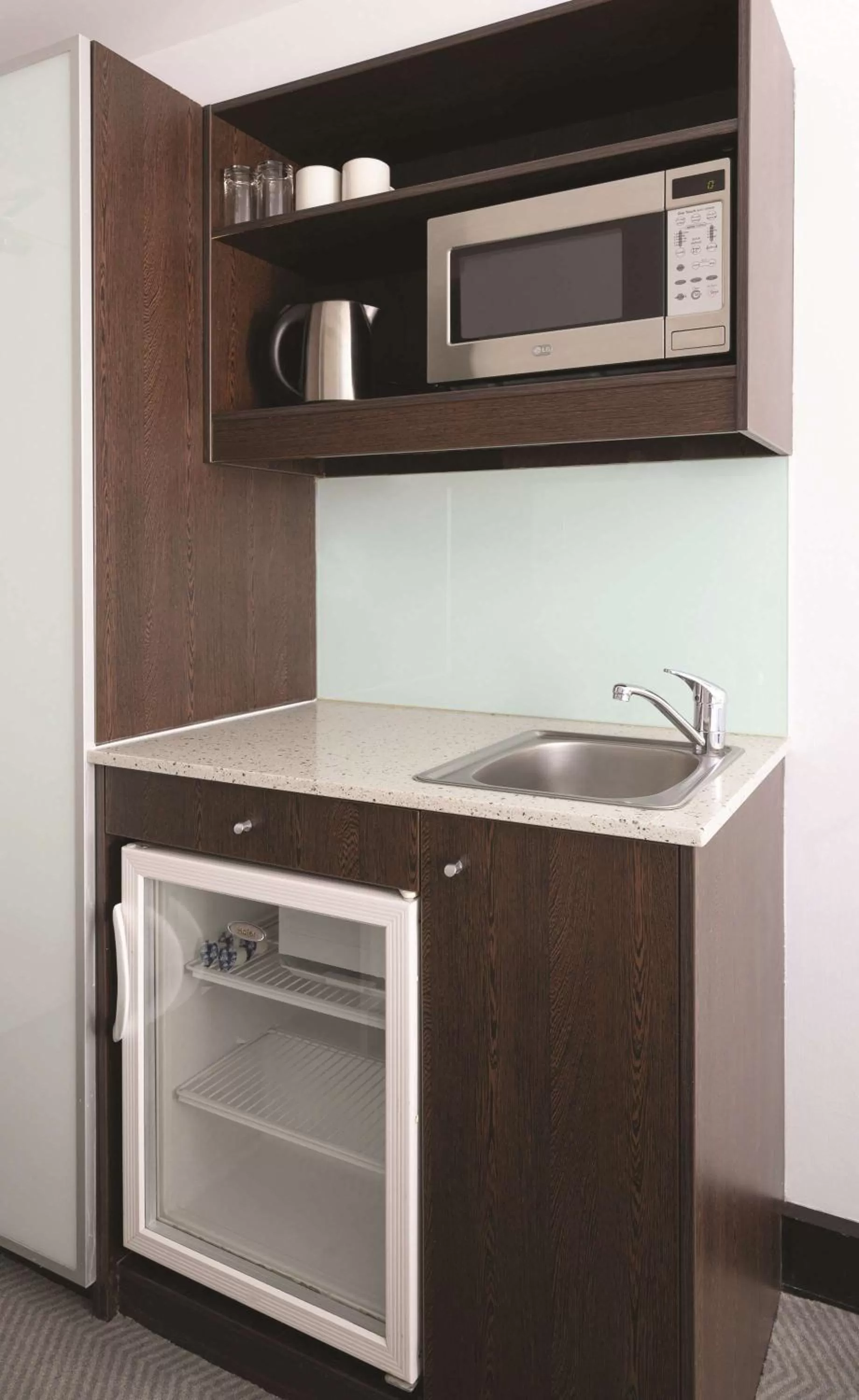 Bedroom in Travelodge Hotel Hobart