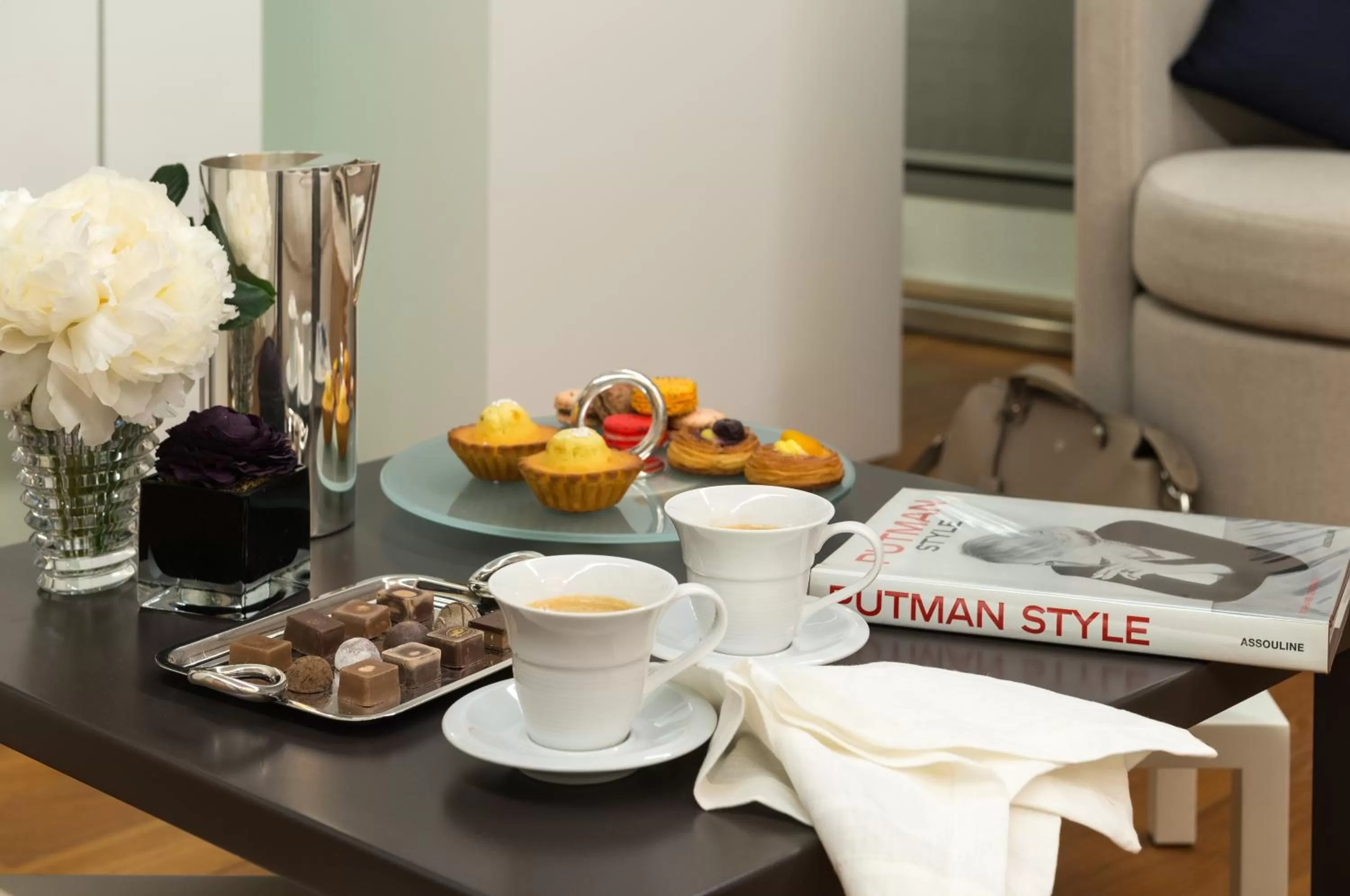 Living room in The Putman