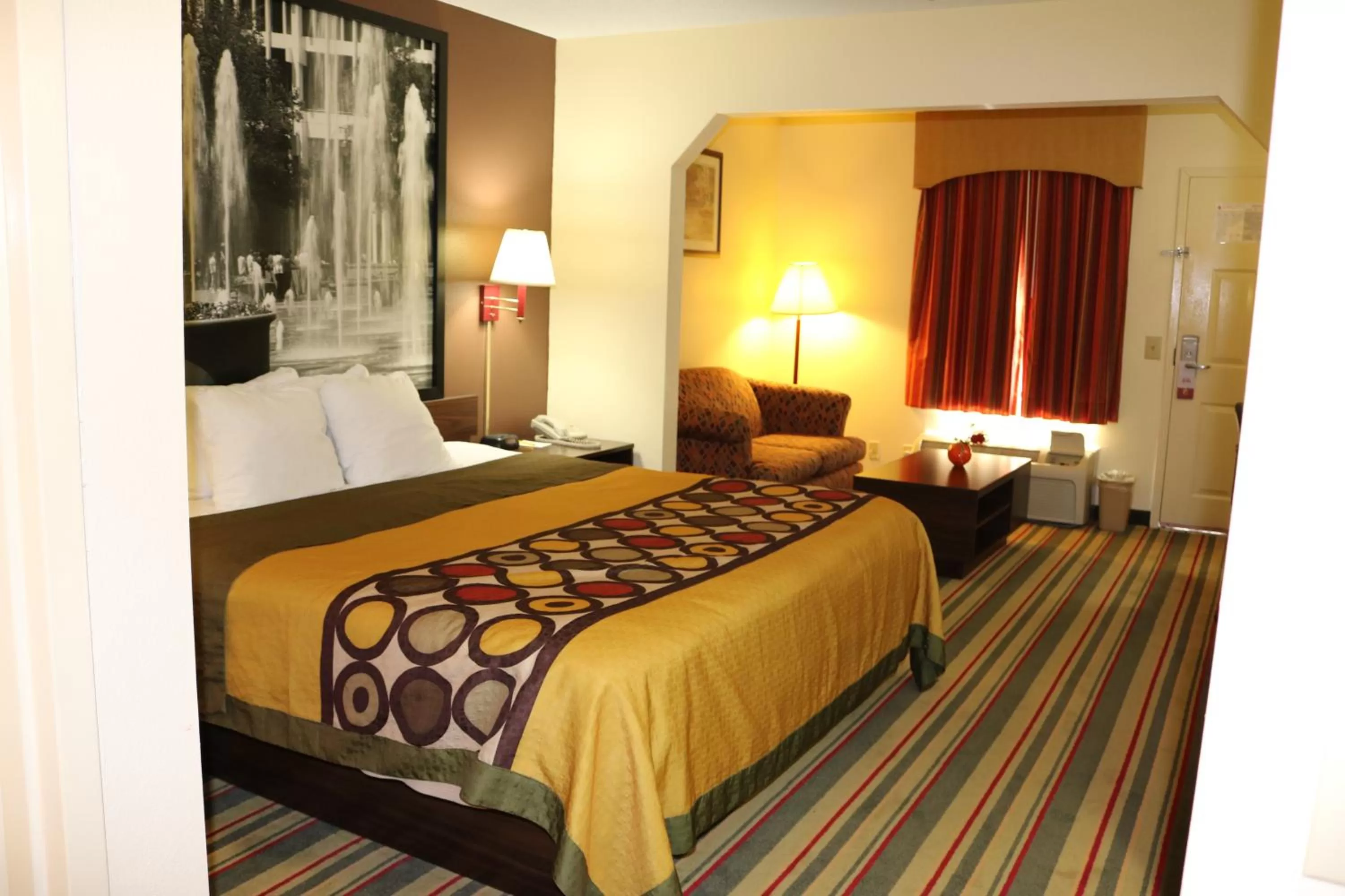 Bedroom, Bed in Super 8 by Wyndham Dublin