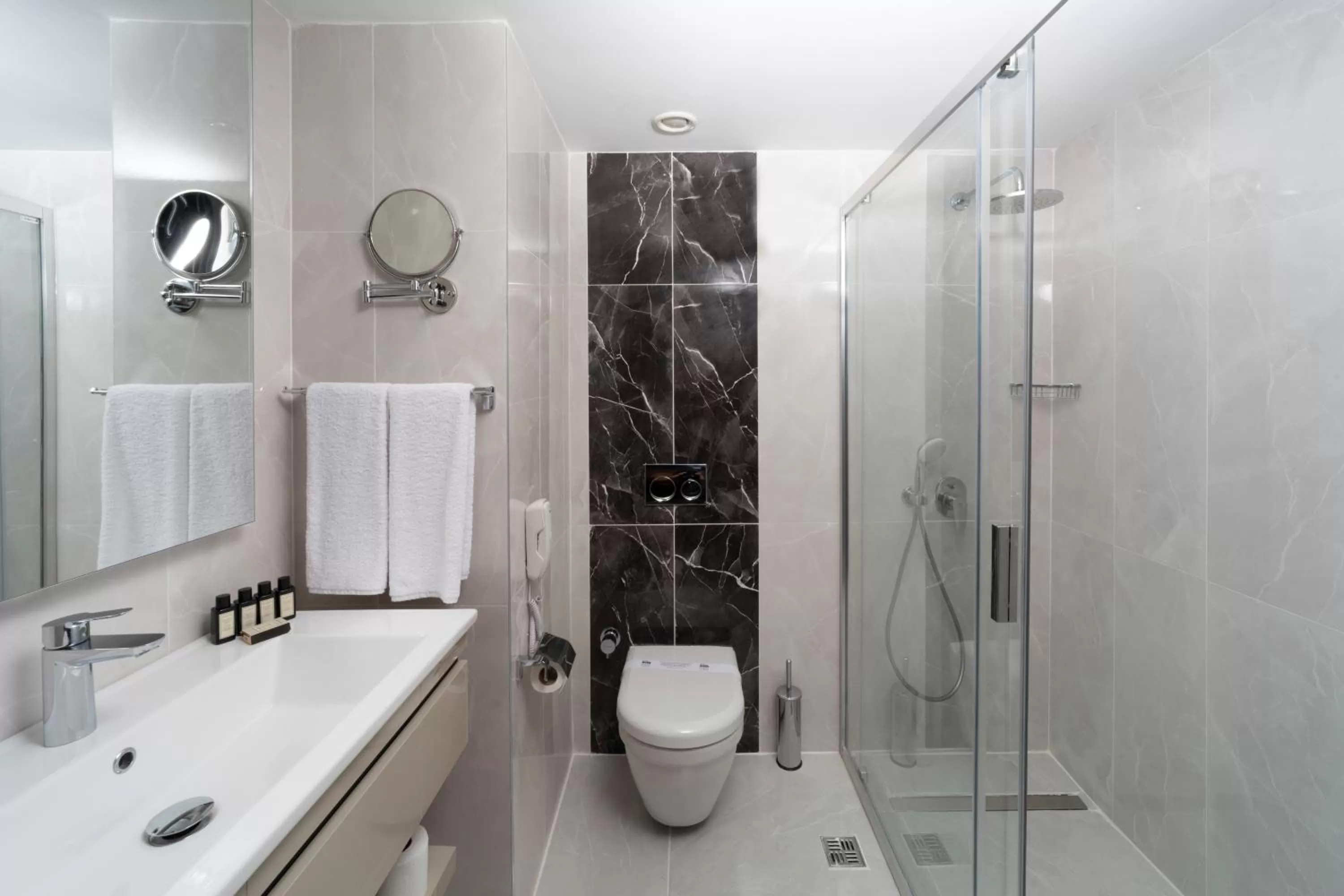 Shower in Pianoforte by Febor Hotels&Spa