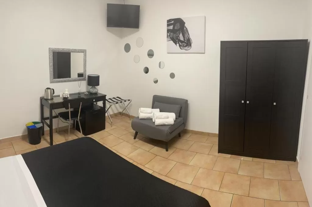 TV/Entertainment Center in la Maison del Mas Family