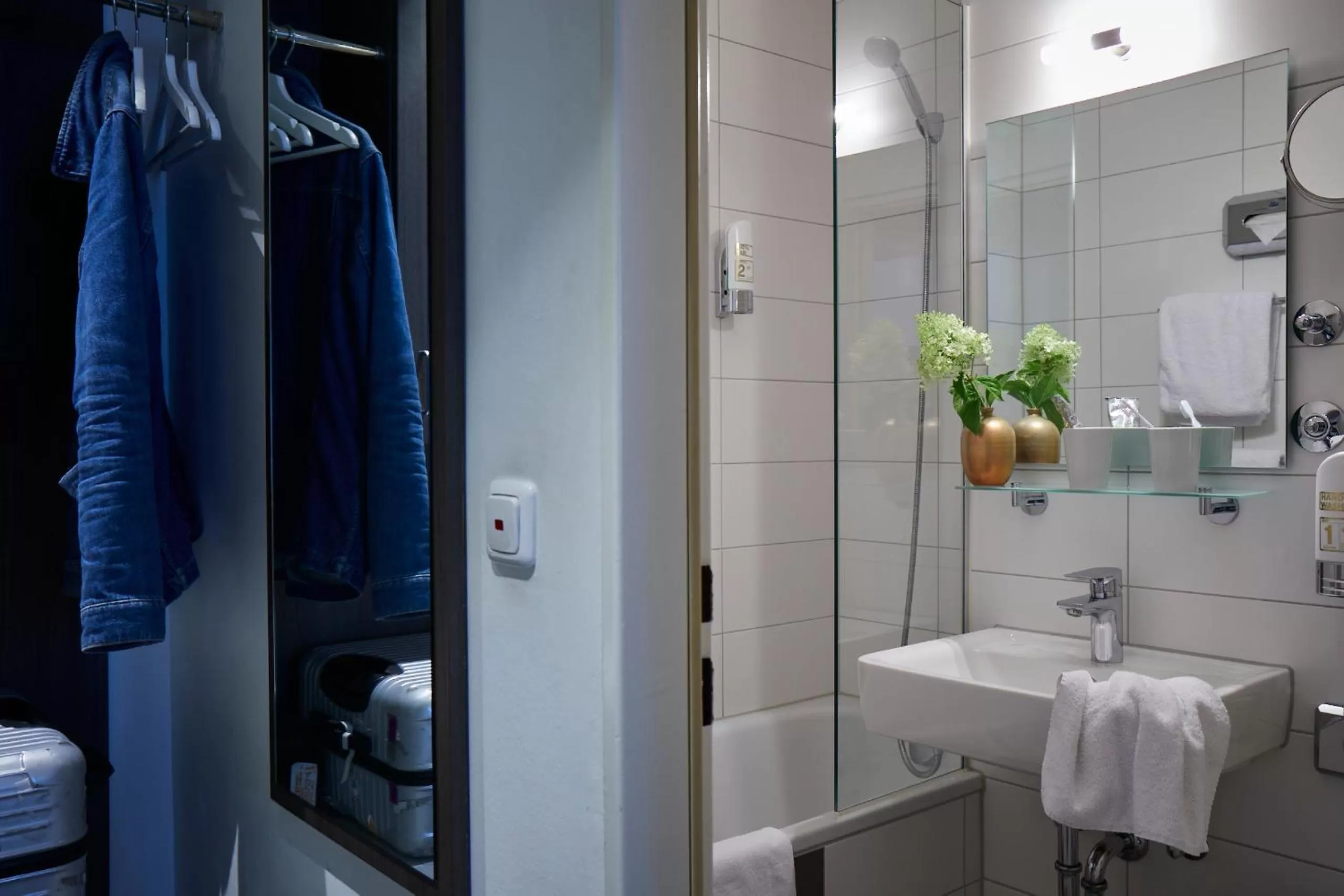 Bathroom in Hotel Mirabell by Maier Privathotels