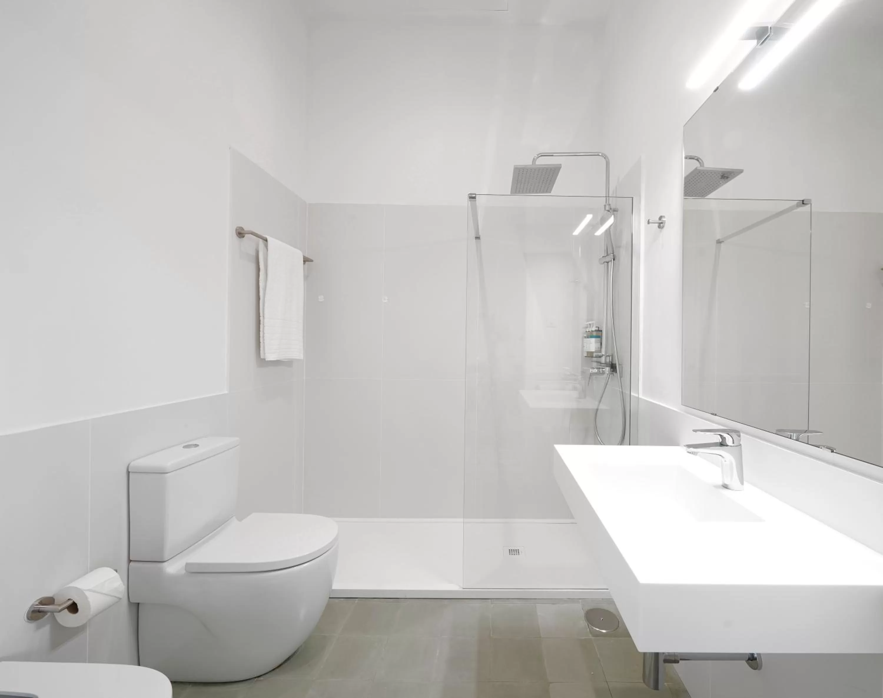 Bathroom in Numa Seville Solea