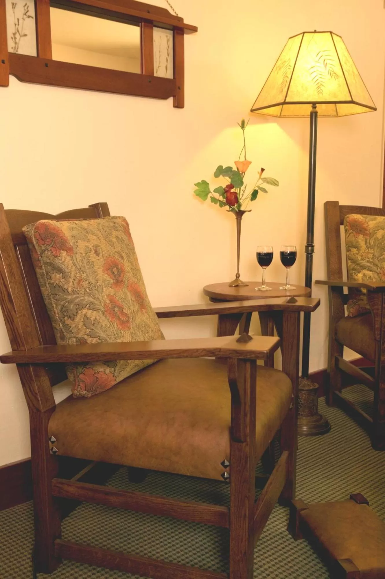 Seating area in Blackbird Inn