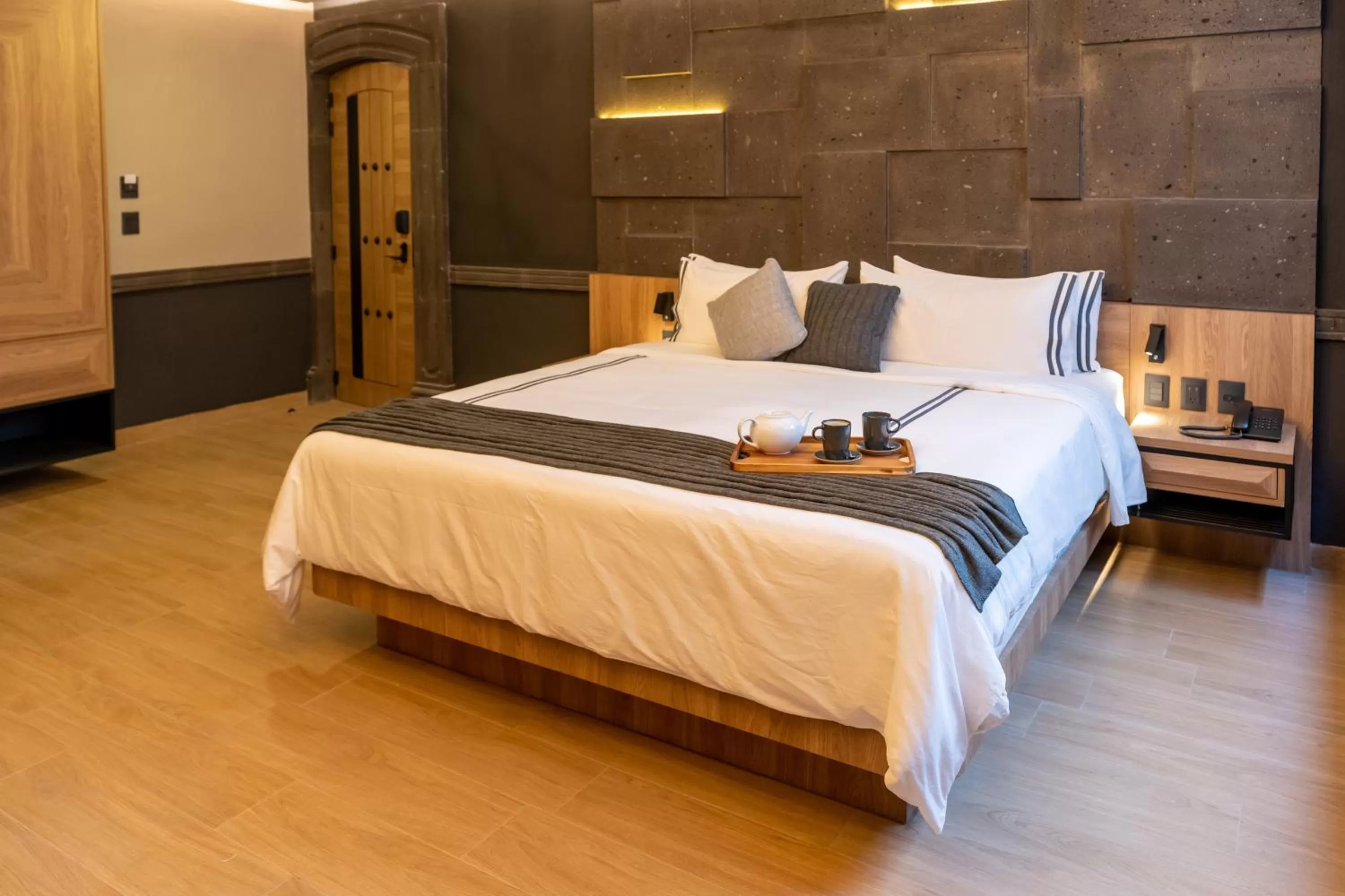 Property building, Bed in Hotel Patio Santiago