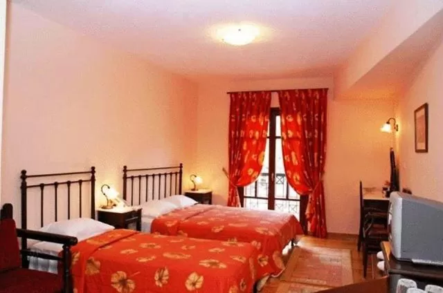 Bed in Hotel Kynaitha