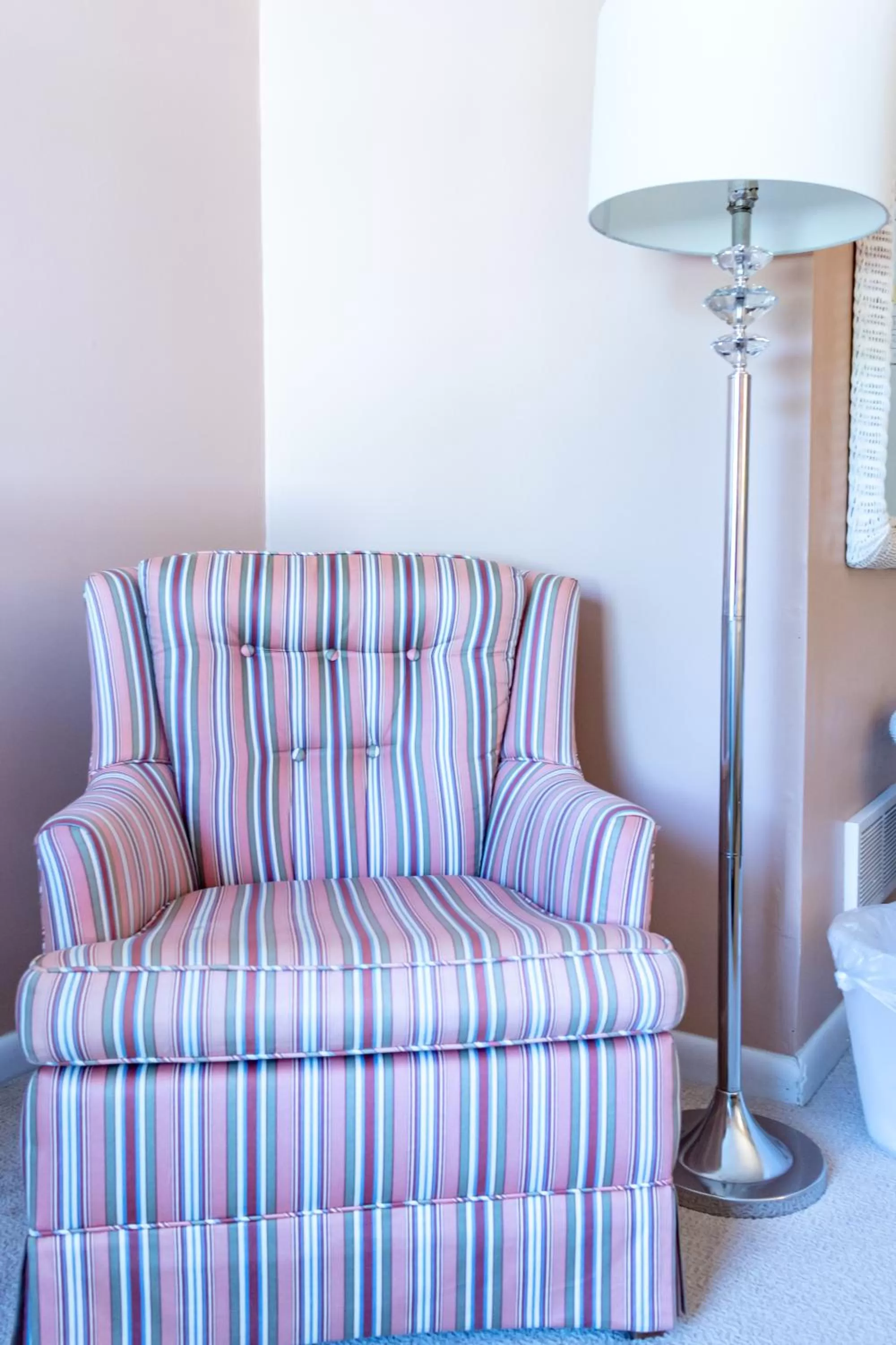 Seating Area in Hotel Frankfort & Restaurant