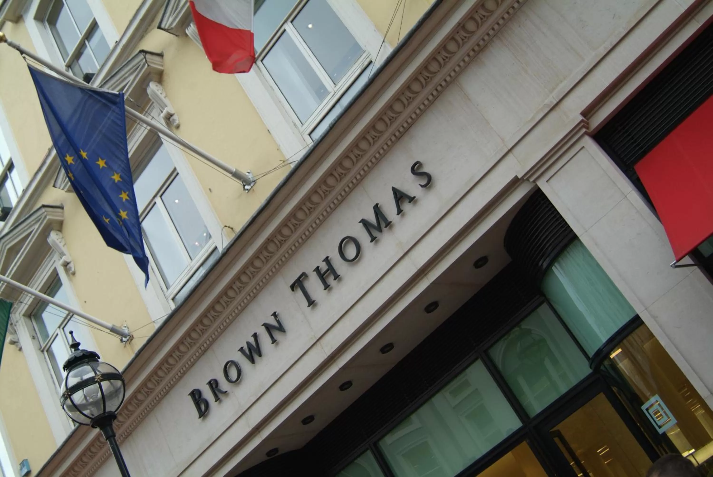 Shopping Area in Limerick Strand Hotel