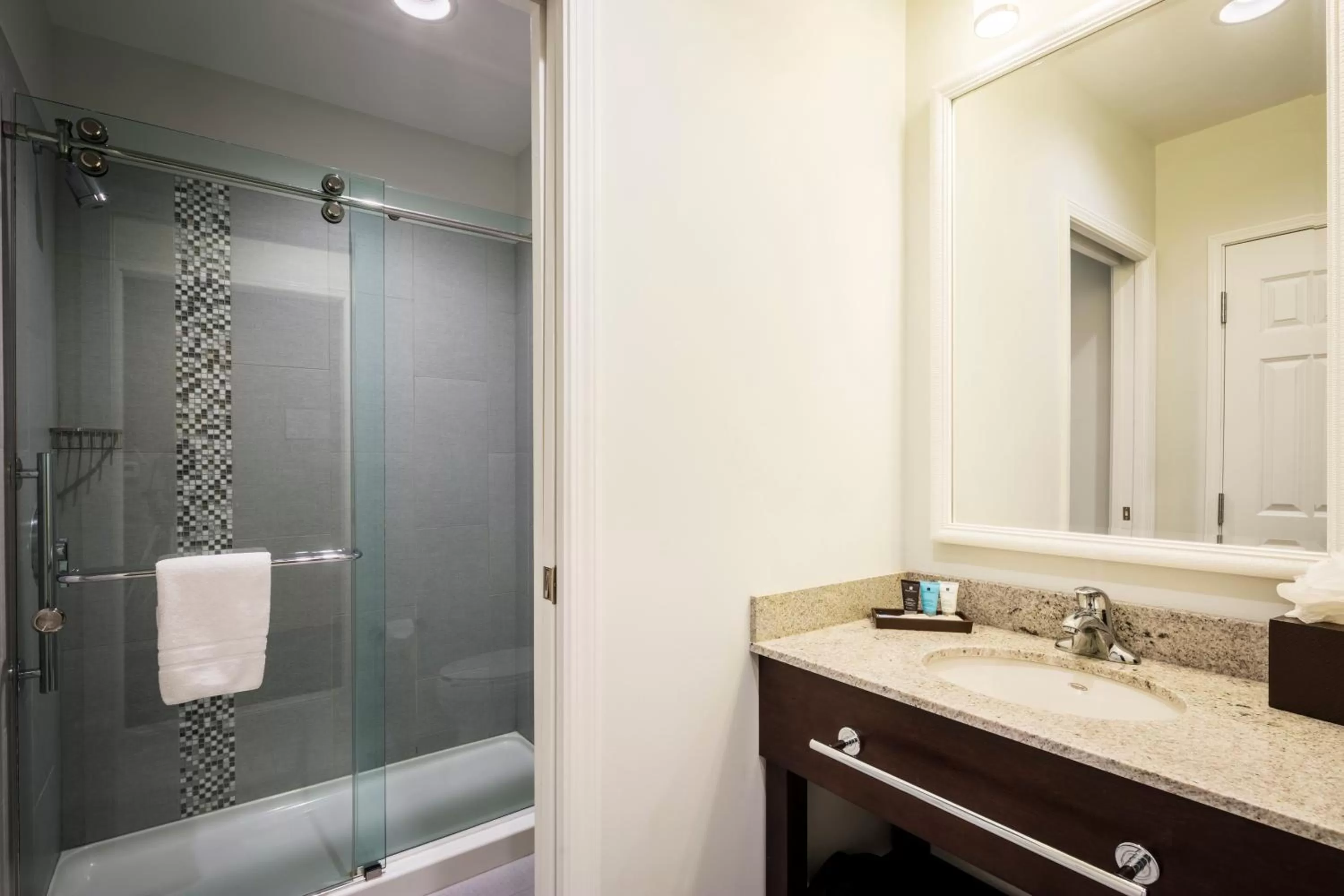 Bathroom in Nationwide Hotel and Conference Center