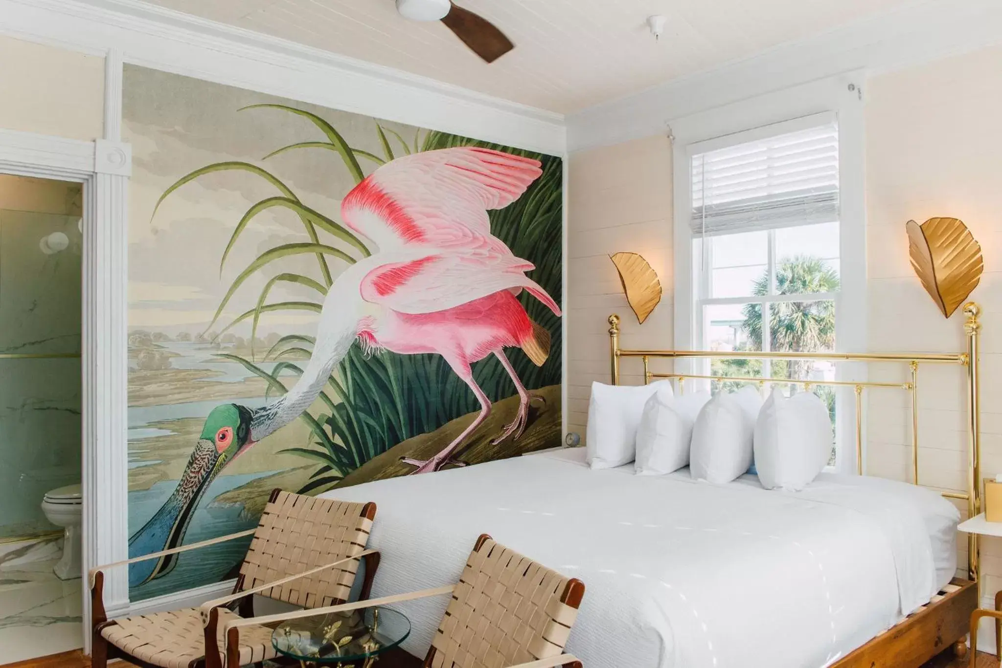 Deluxe King Room in The Gibson Inn Deluxe King Room in The Gibson Inn