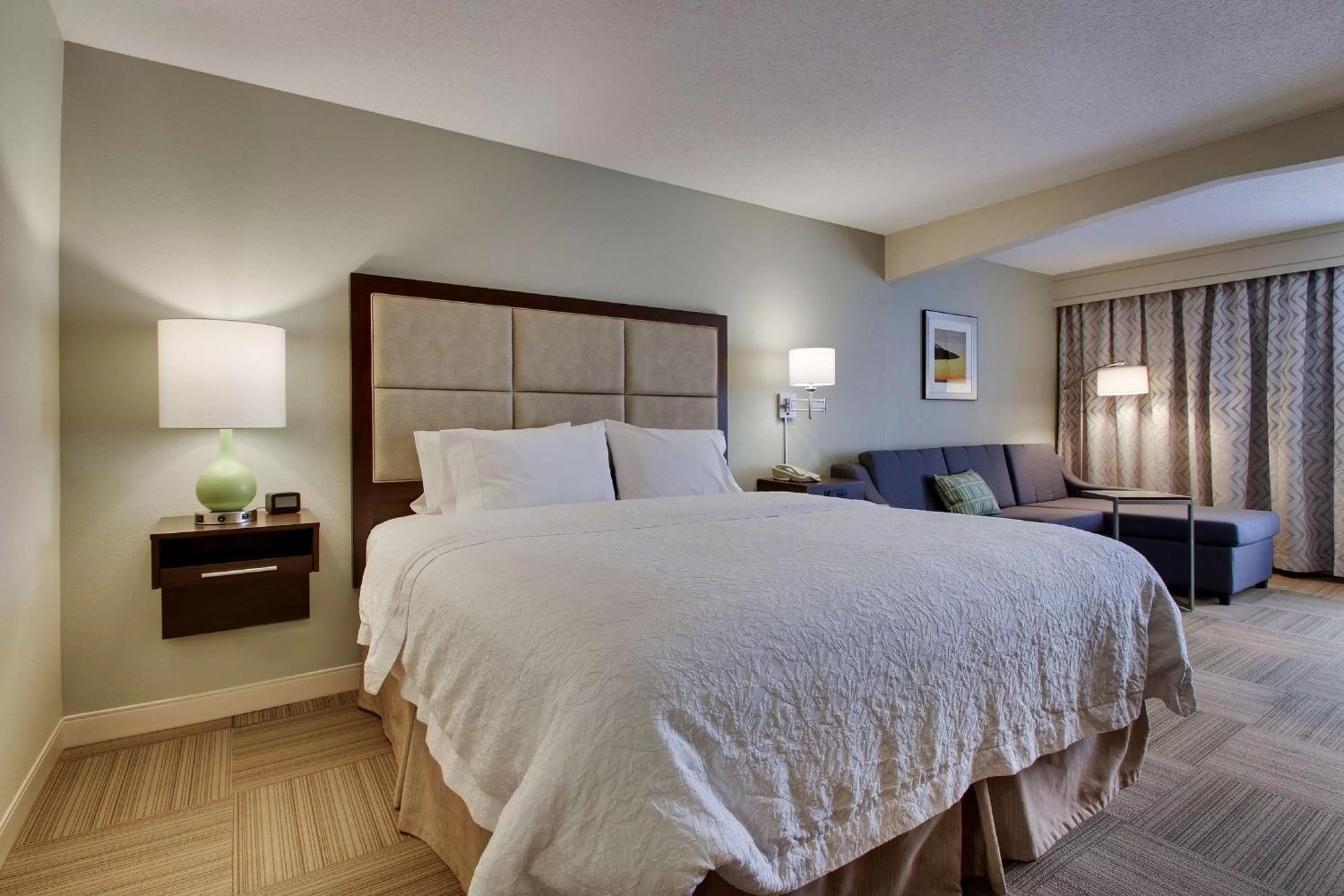 Bed in Hampton Inn Warner Robins