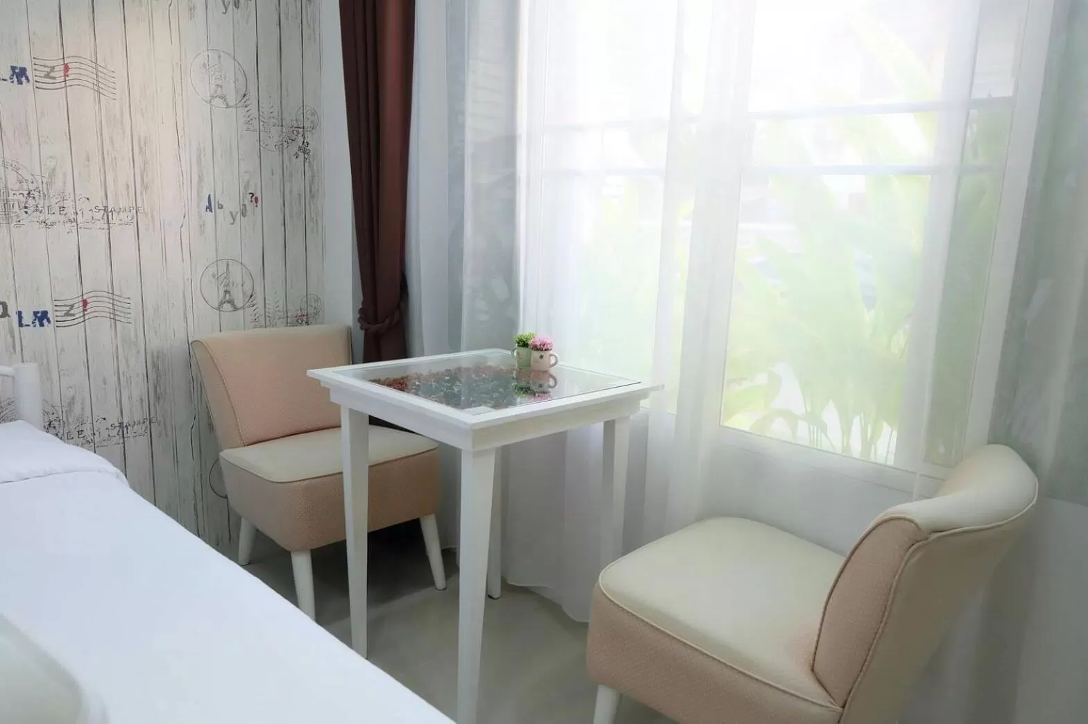 Garden, Bed in Noble Baan Pastel