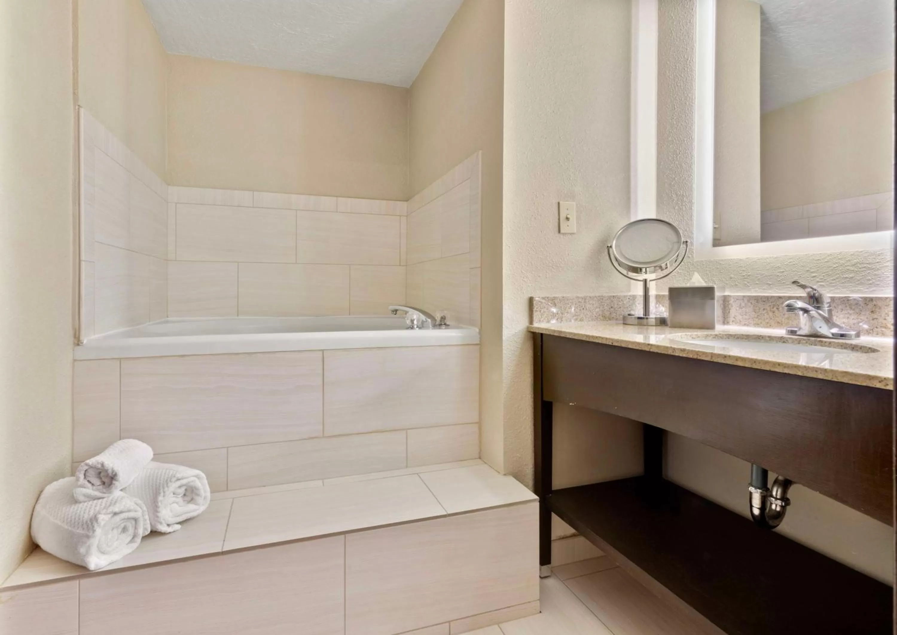 Bathroom in DoubleTree by Hilton Hotel Park City - The Yarrow