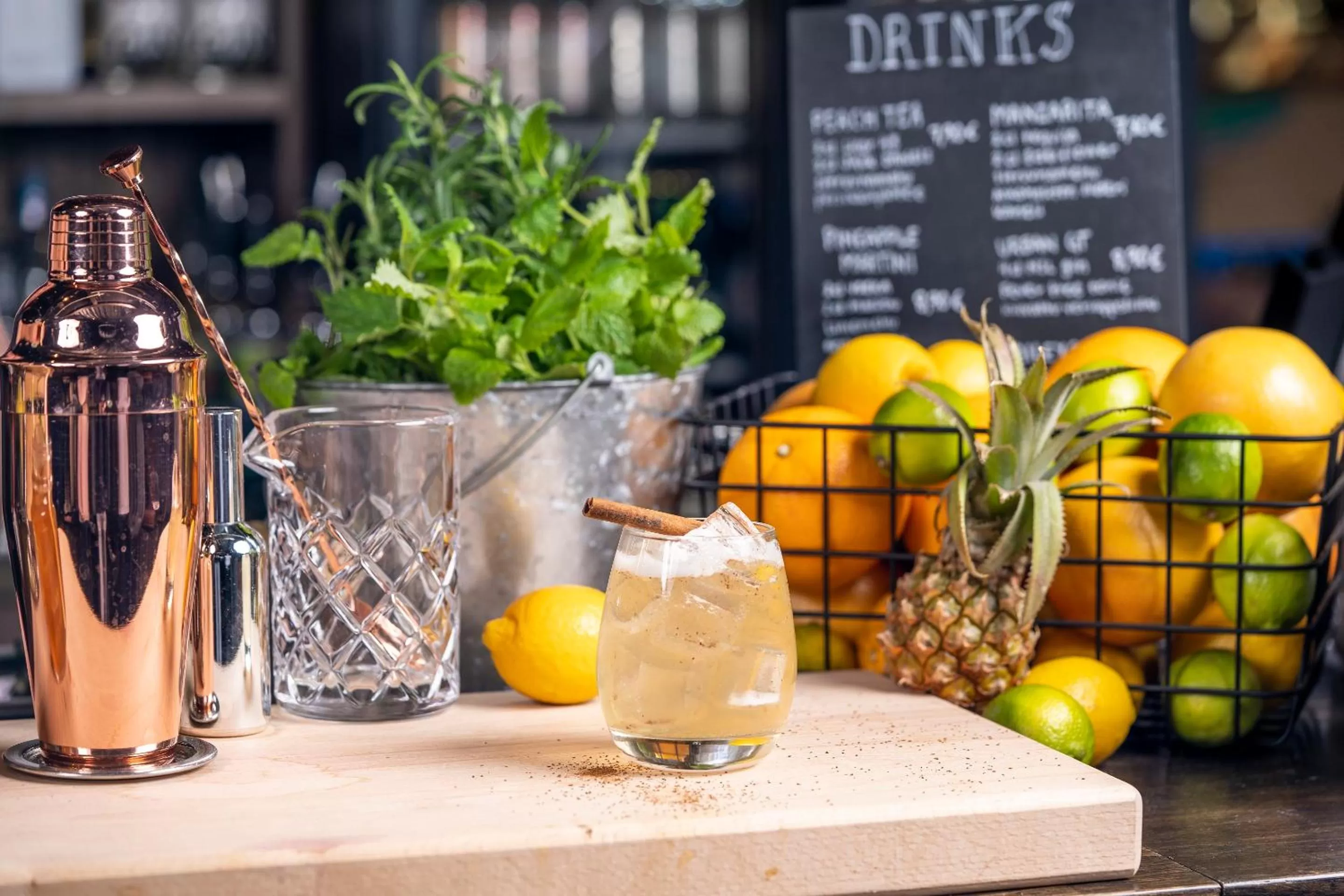 Lounge or bar in Original Sokos Hotel Kupittaa