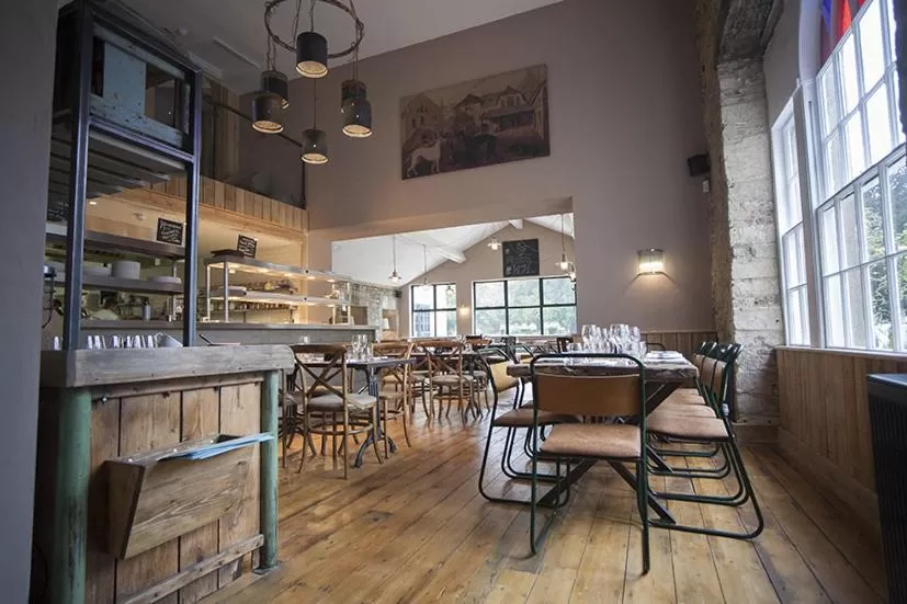 Restaurant/places to eat in Timbrell's Yard