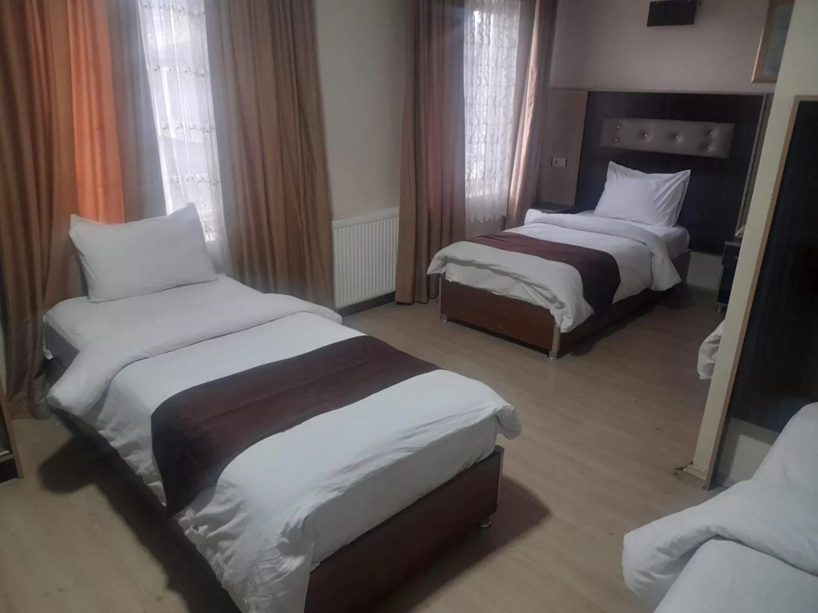 Bed in Güngören Hotel