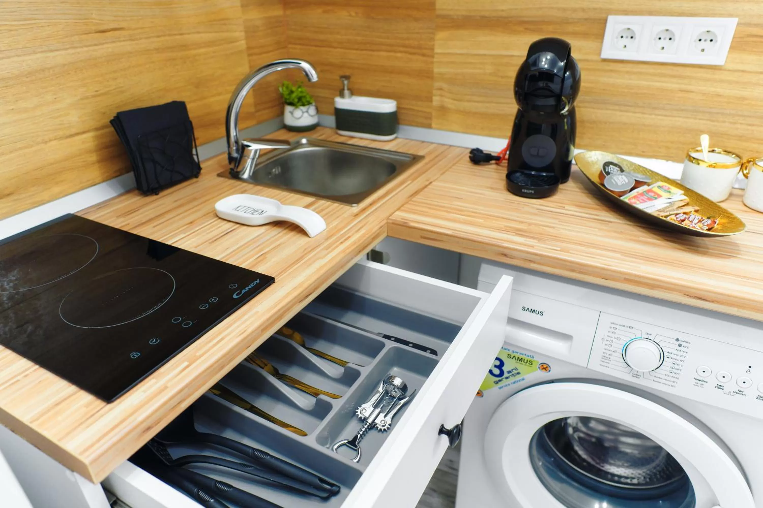 Kitchen or kitchenette in Bella House Apartaments