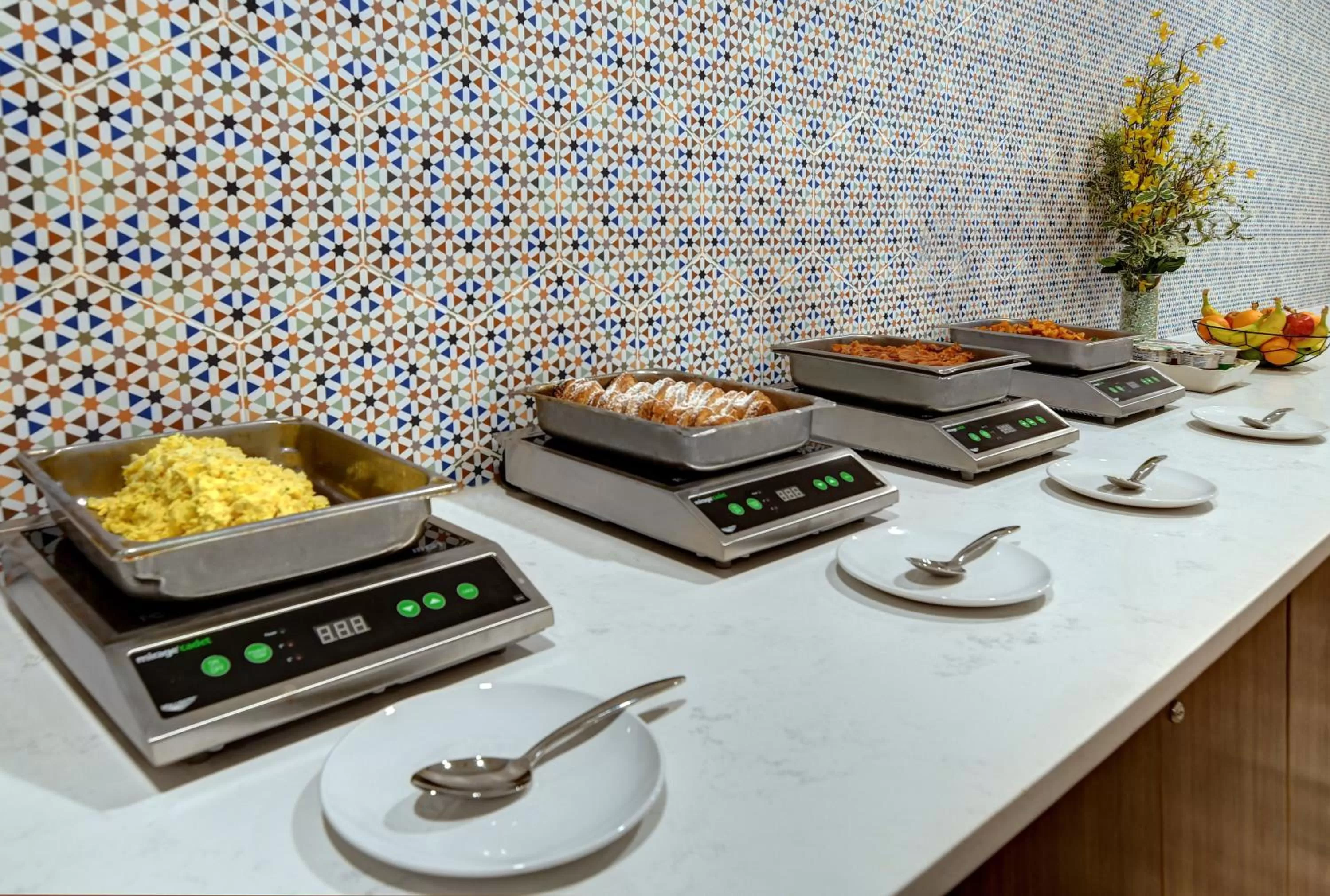 Breakfast in Holiday Inn Philadelphia-Cherry Hill by IHG