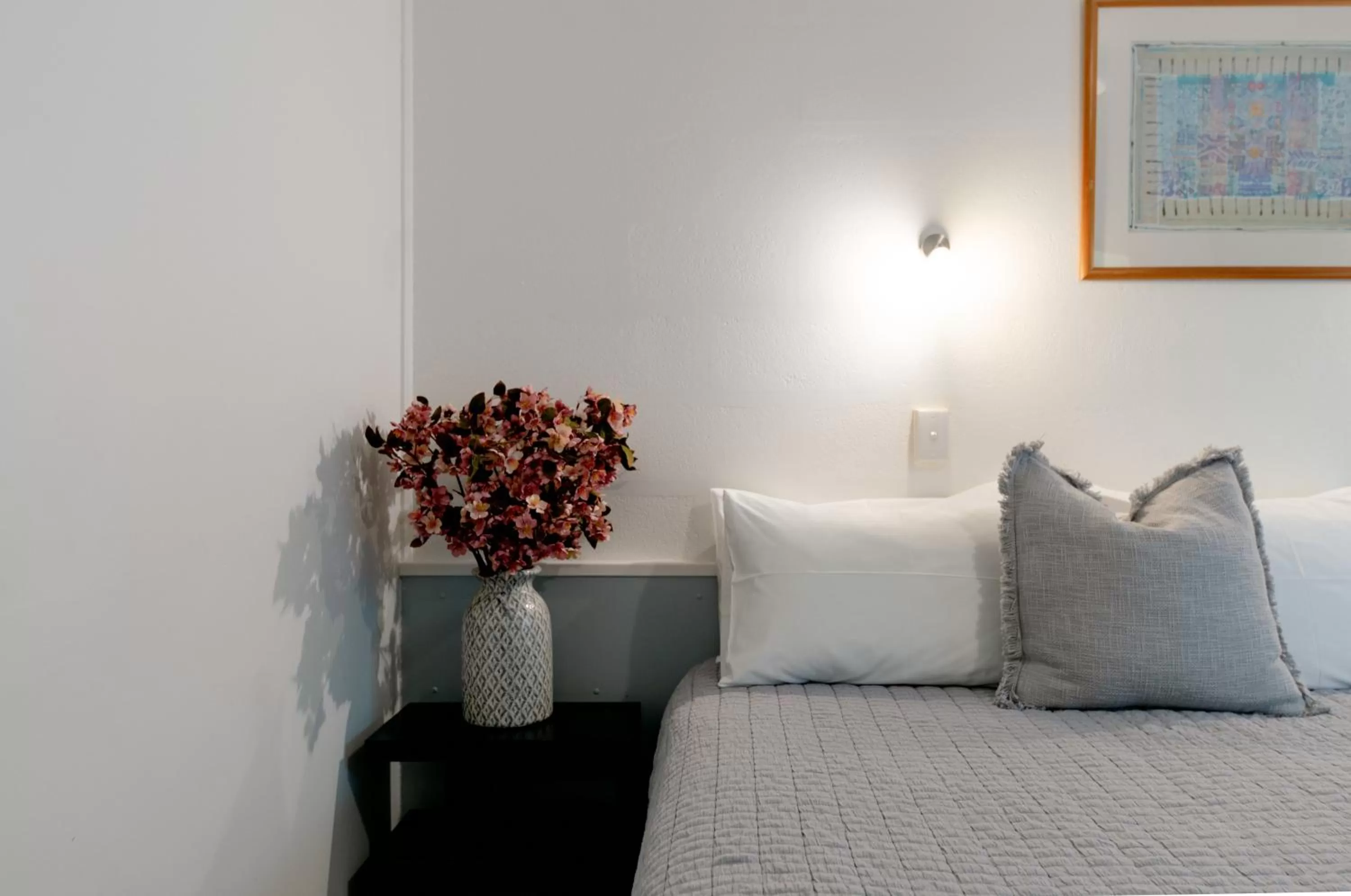 Bed in Aotearoa Lodge