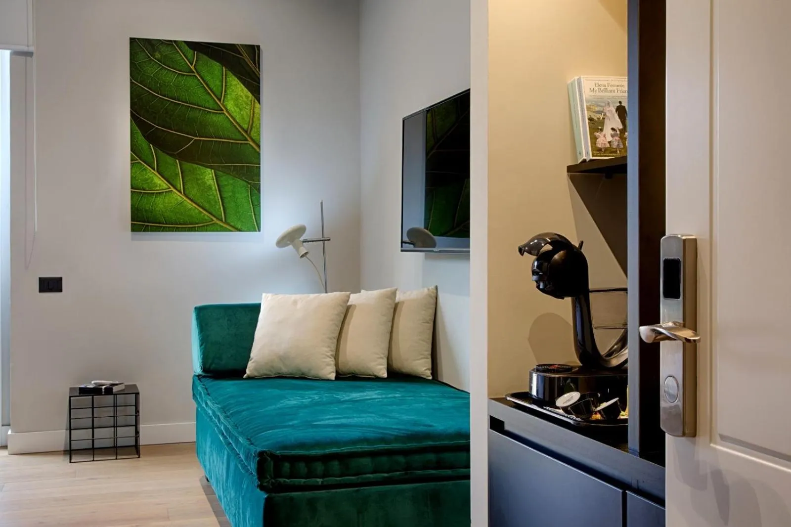 TV and multimedia in Casa Pacifico Napoli