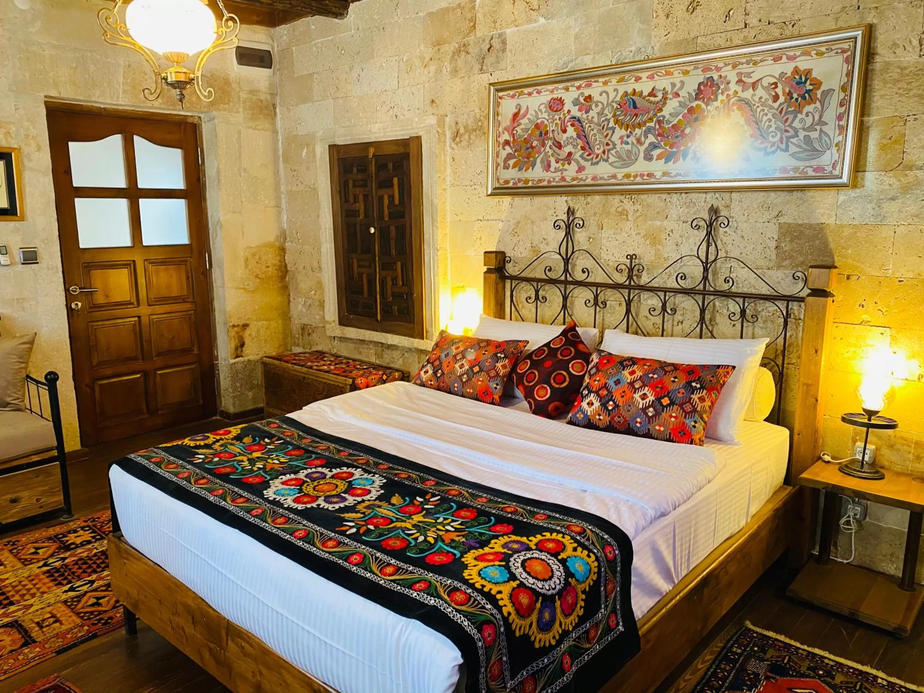 Bed in YASTIK HOUSES - Cappadocia