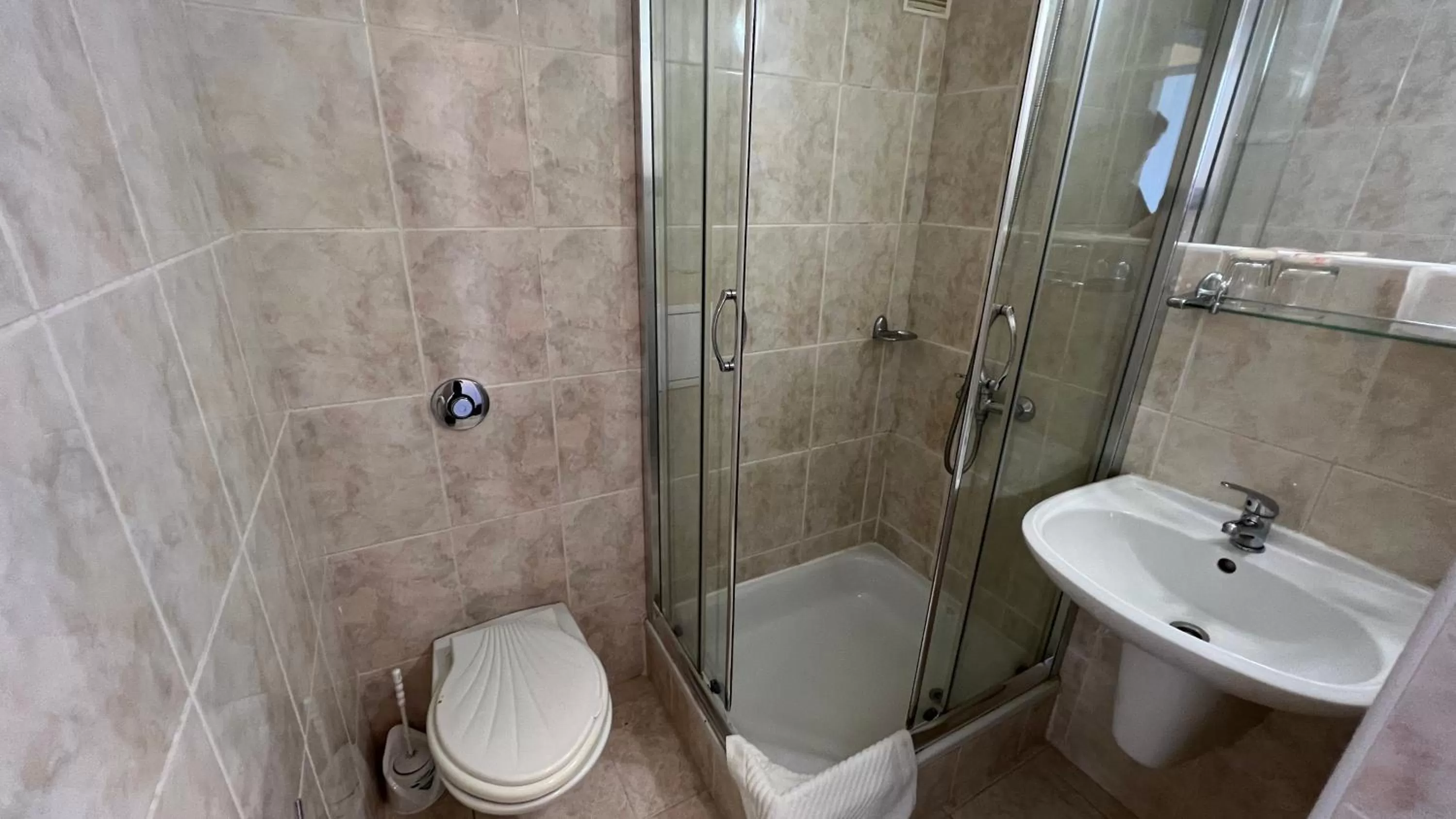 Economy Twin Room in Hotel Gorna Banya