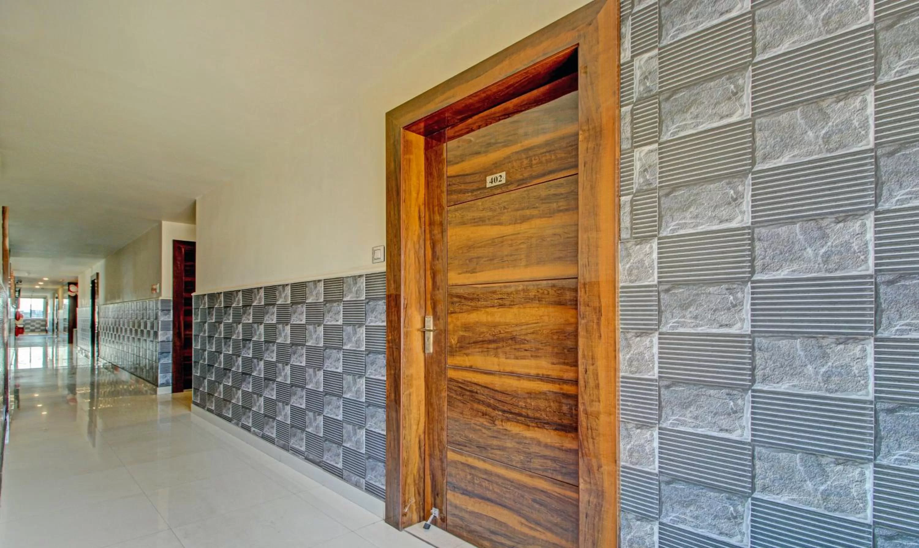 Lobby or reception in Treebo Golden Heights