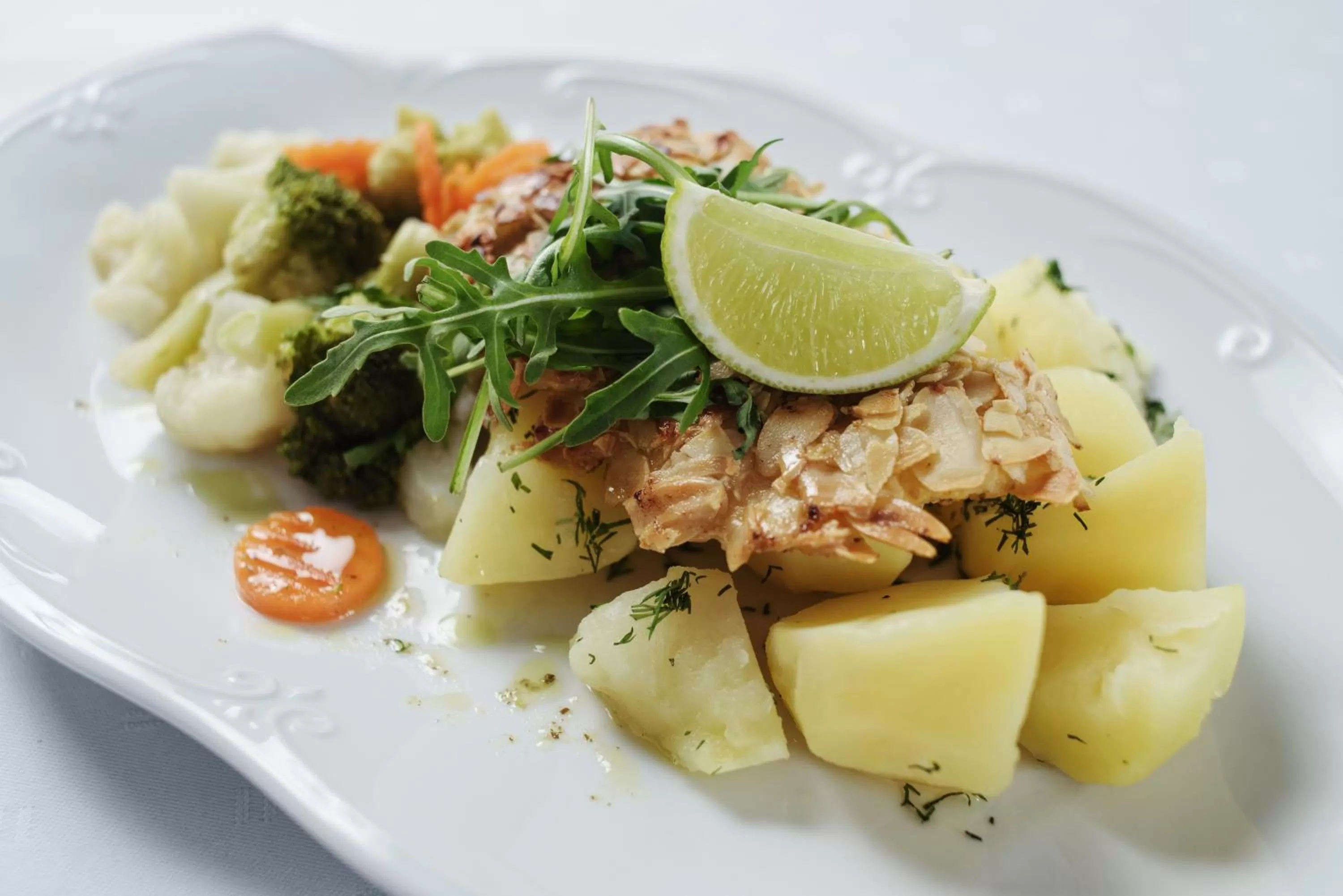 Restaurant/places to eat in Lila Medical SPA