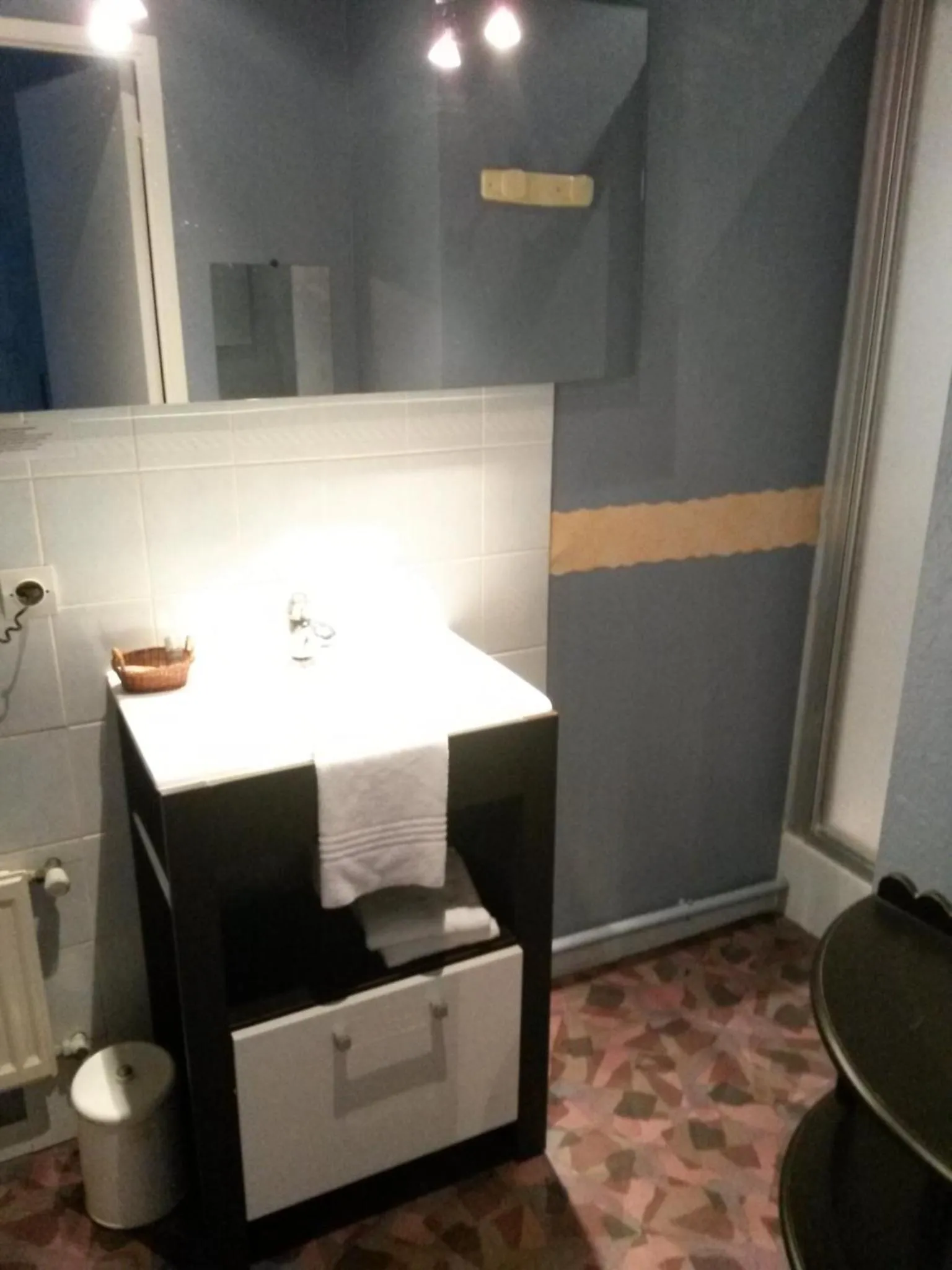 Bathroom in Le Clos Champel Hôtel Restaurant Logis