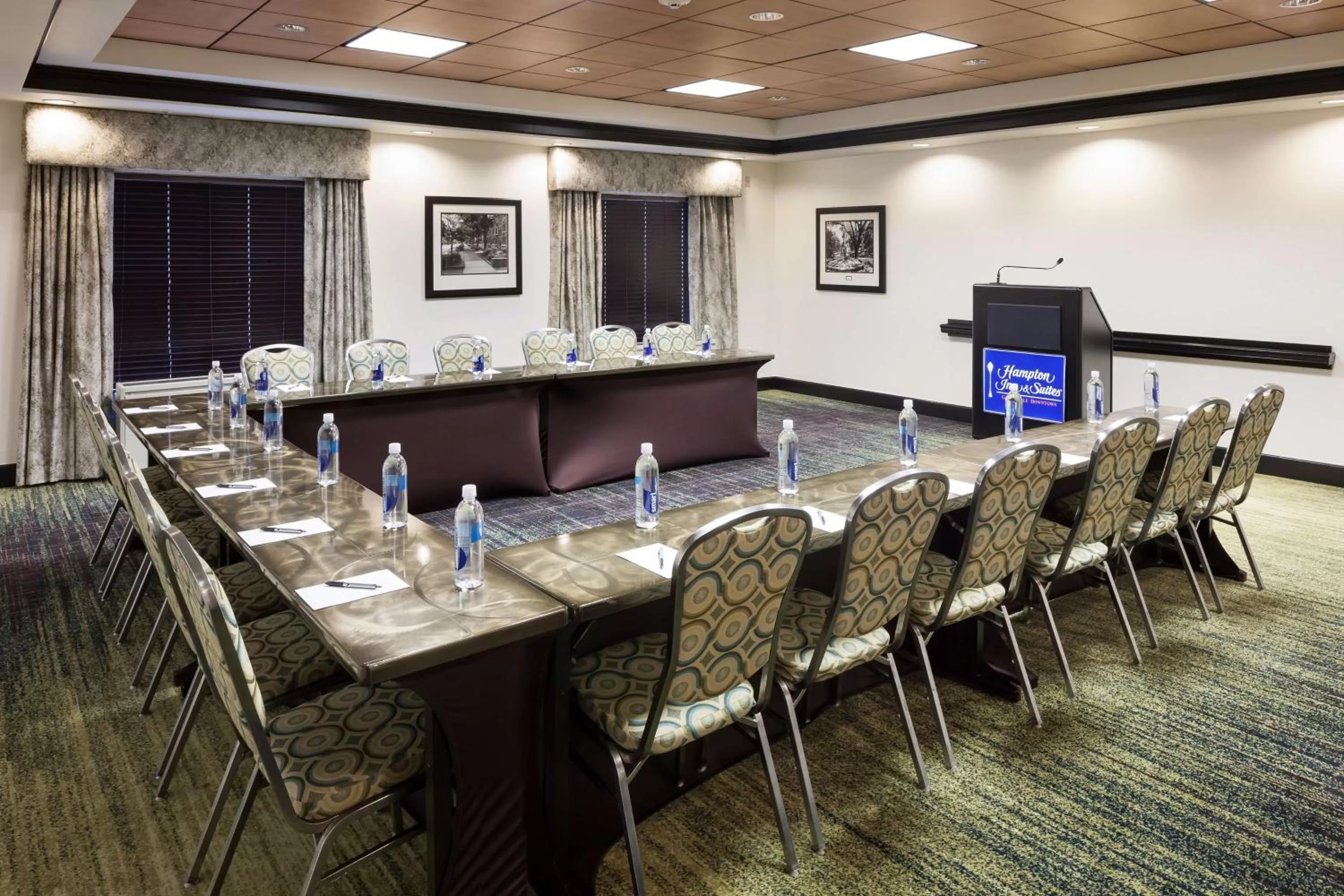 Meeting/conference room in Hampton Inn & Suites Gainesville Downtown