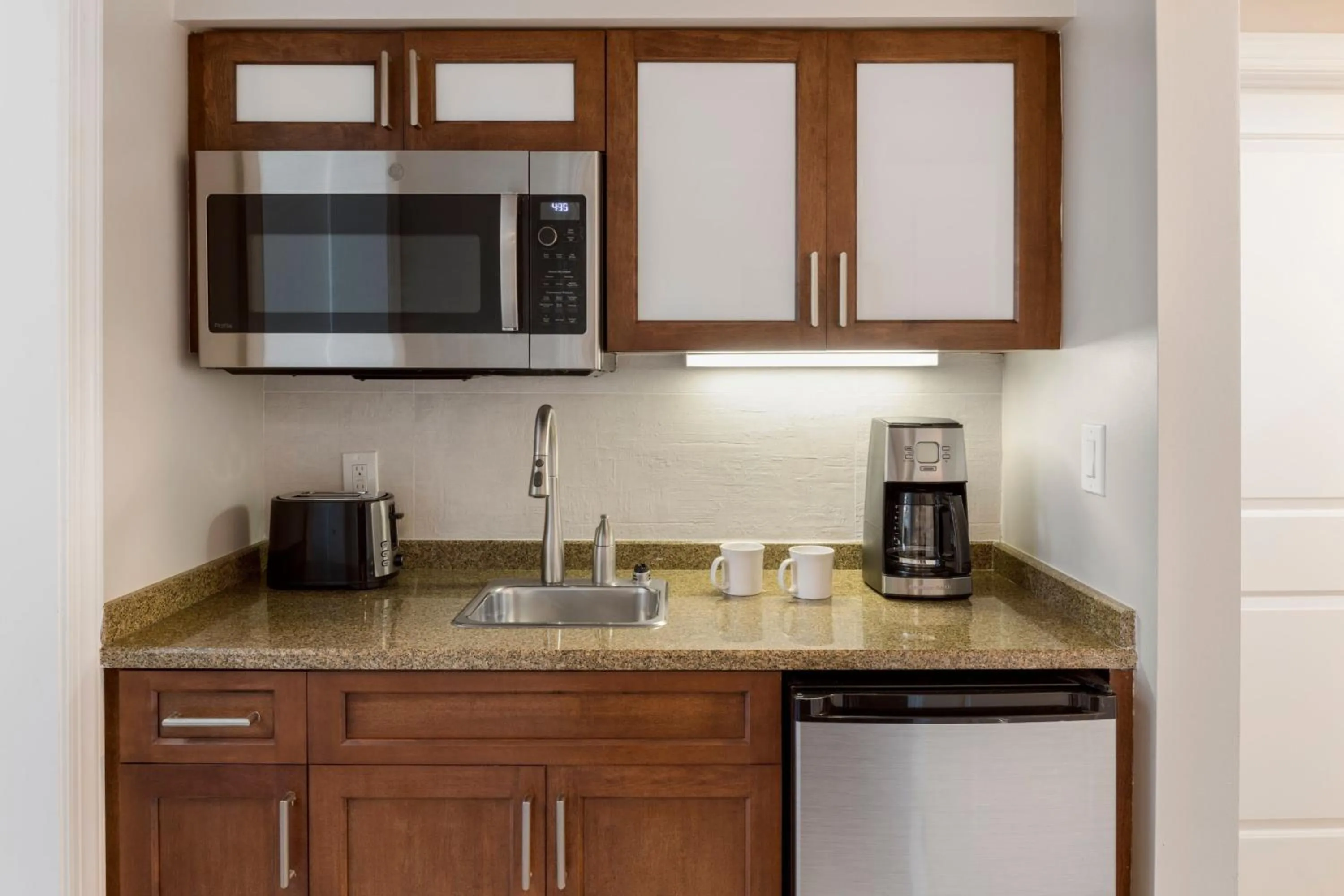 Kitchen or kitchenette in Marriott's Lakeshore Reserve