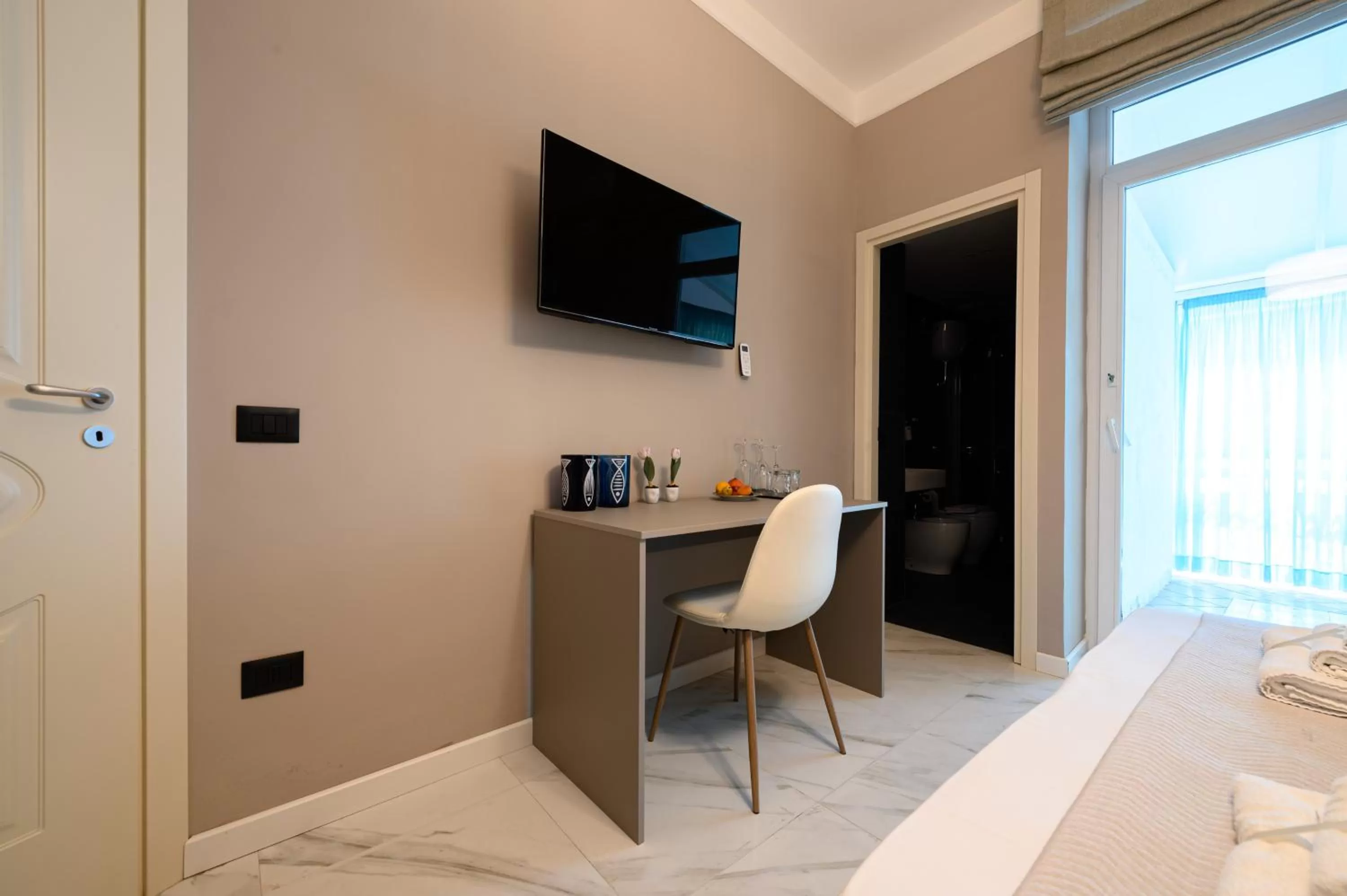 TV and multimedia, Bed in Dream House Pompei