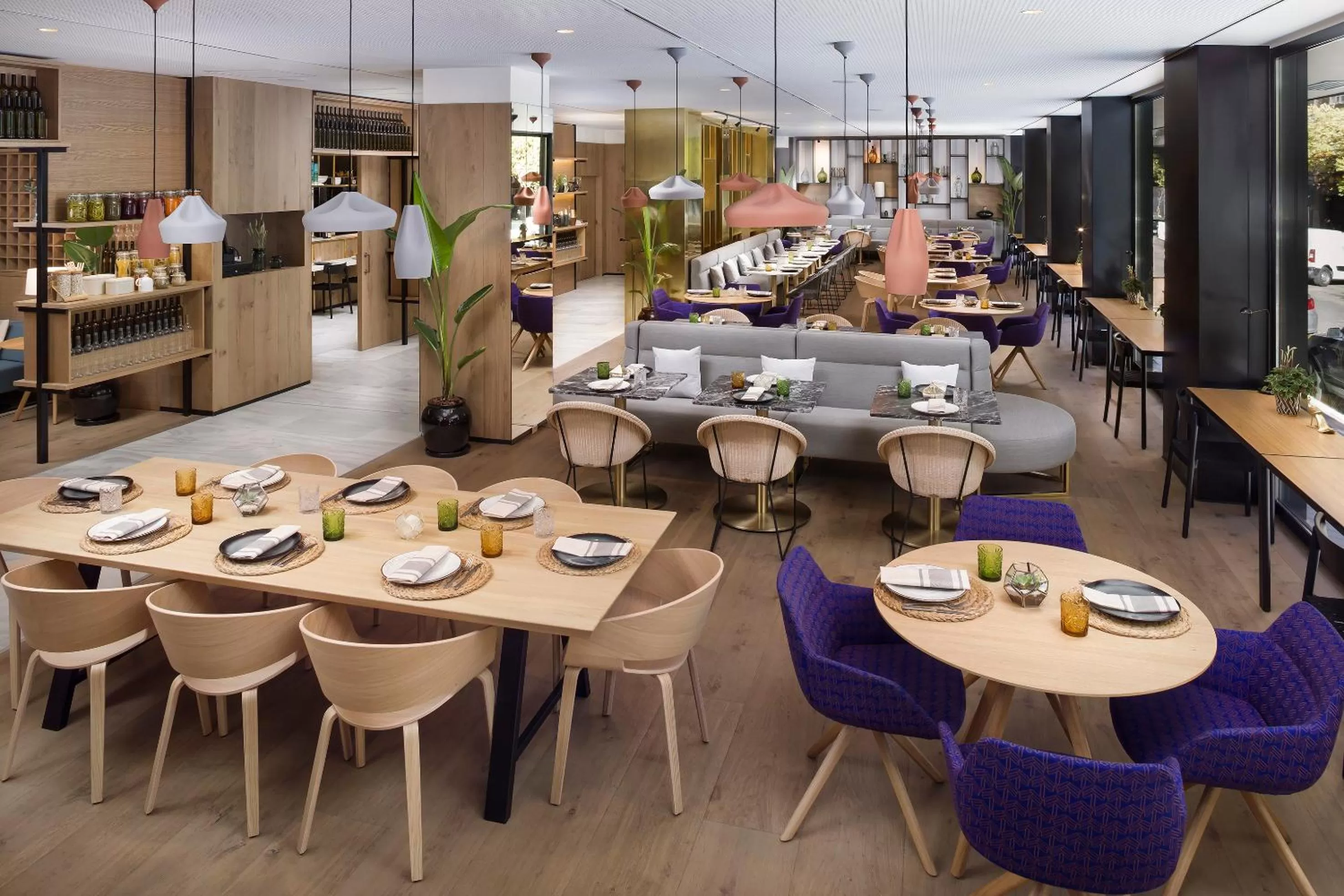Restaurant/places to eat in Melia Madrid Serrano